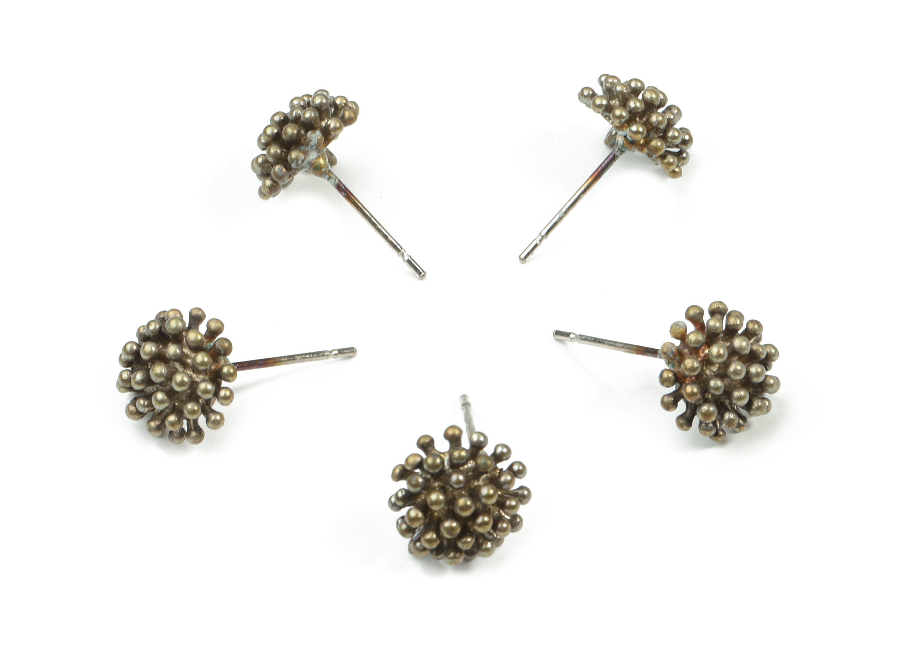 Brass Flower Earring Stud With Loop - Raw Brass Flower Earring Post - Surgical Stud - Jewelry Supplies - 10.68x9.66x4.43mm - PP3256 - DOMEDBAZAAR