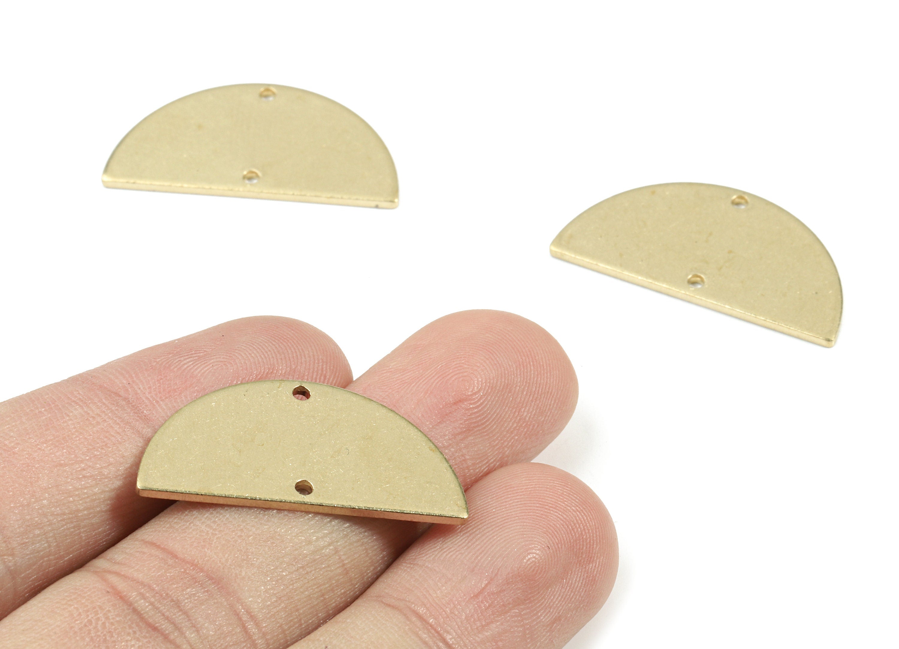 Personalized stamping blank - Brass Semi Circle Connector - Raw Brass Half Moon Necklace Connector - Brass Moon - 30x15x1.1mm - PP3407 - DOMEDBAZAAR