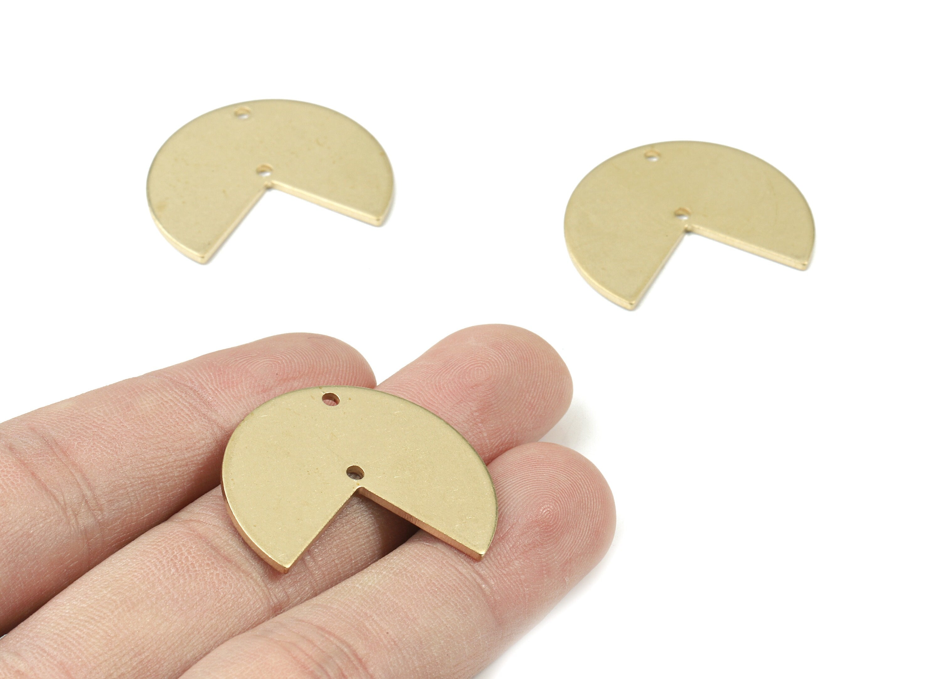 Brass Three Quarter Connector - Raw Brass Three Quarter Earring Connector - Brass Three Quarter Necklace - 30.02x24.86x1.22mm - PP3456 - DOMEDBAZAAR