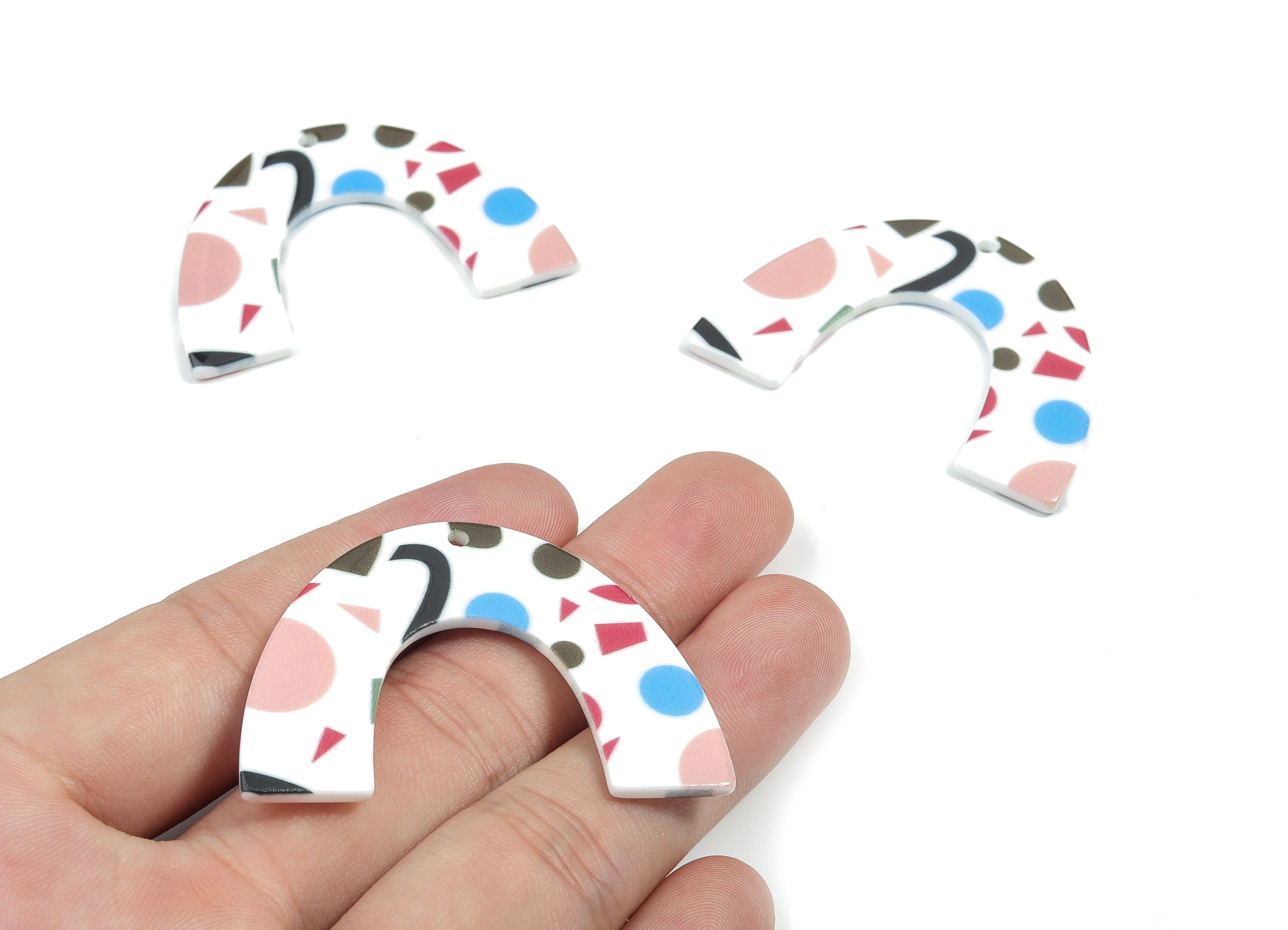 Acrylic U Earring Charms - Printing Geometric Acrylic Pendant - Jewelry Supplies - Color Code: B6 - 49.45x35.02x2.19mm - AC1872-B6 - DOMEDBAZAAR