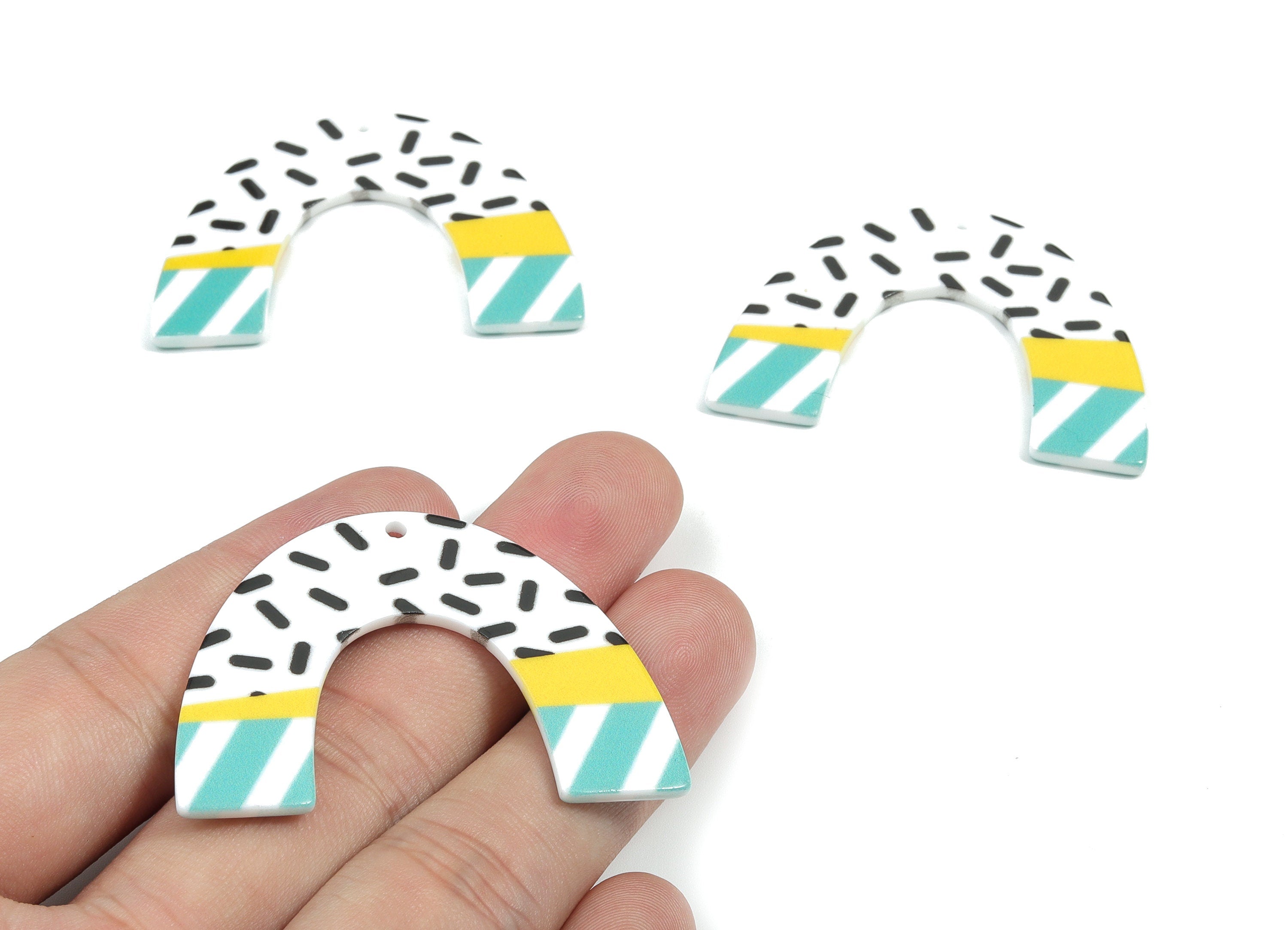 Acrylic U Earring Charms - Printing Geometric Acrylic Pendant - Jewellery Supplies - Color Code: B5 - 49.52x34.82x2.19mm - AC1872-B5 - DOMEDBAZAAR