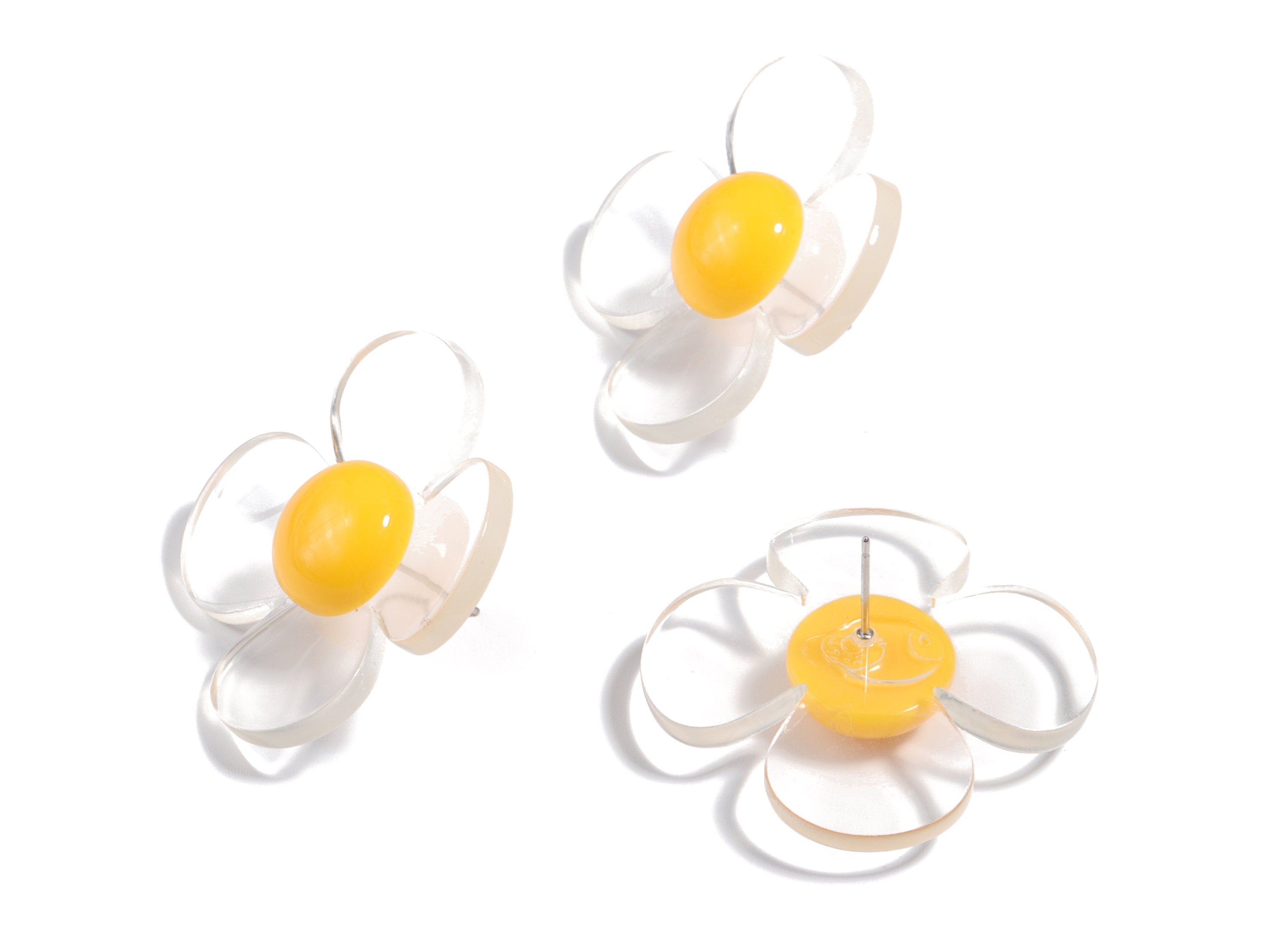 Acrylic Daisy Earring Stud - Daisy Earring Post - Earring Post - Jewelry Supplies - 38.11x38.11x9.09mm - AC1921 - DOMEDBAZAAR