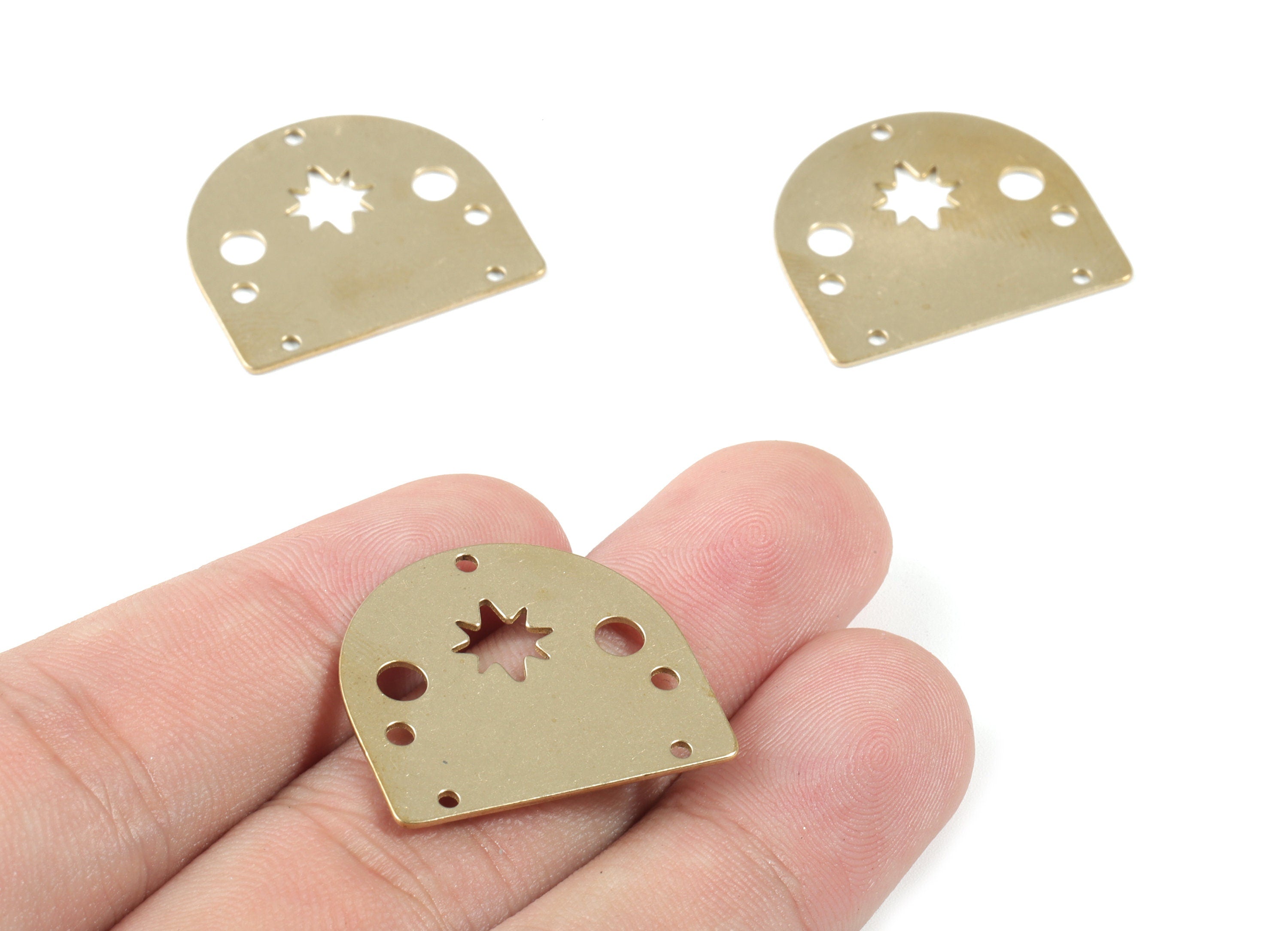 Brass D Earring Connector - Raw Brass Stars Half Moon Charms - 3 Holes - Earrings Finding - Jewelry Supplies - 24.94x22.34x0.75mm - PPM1923 - DOMEDBAZAAR