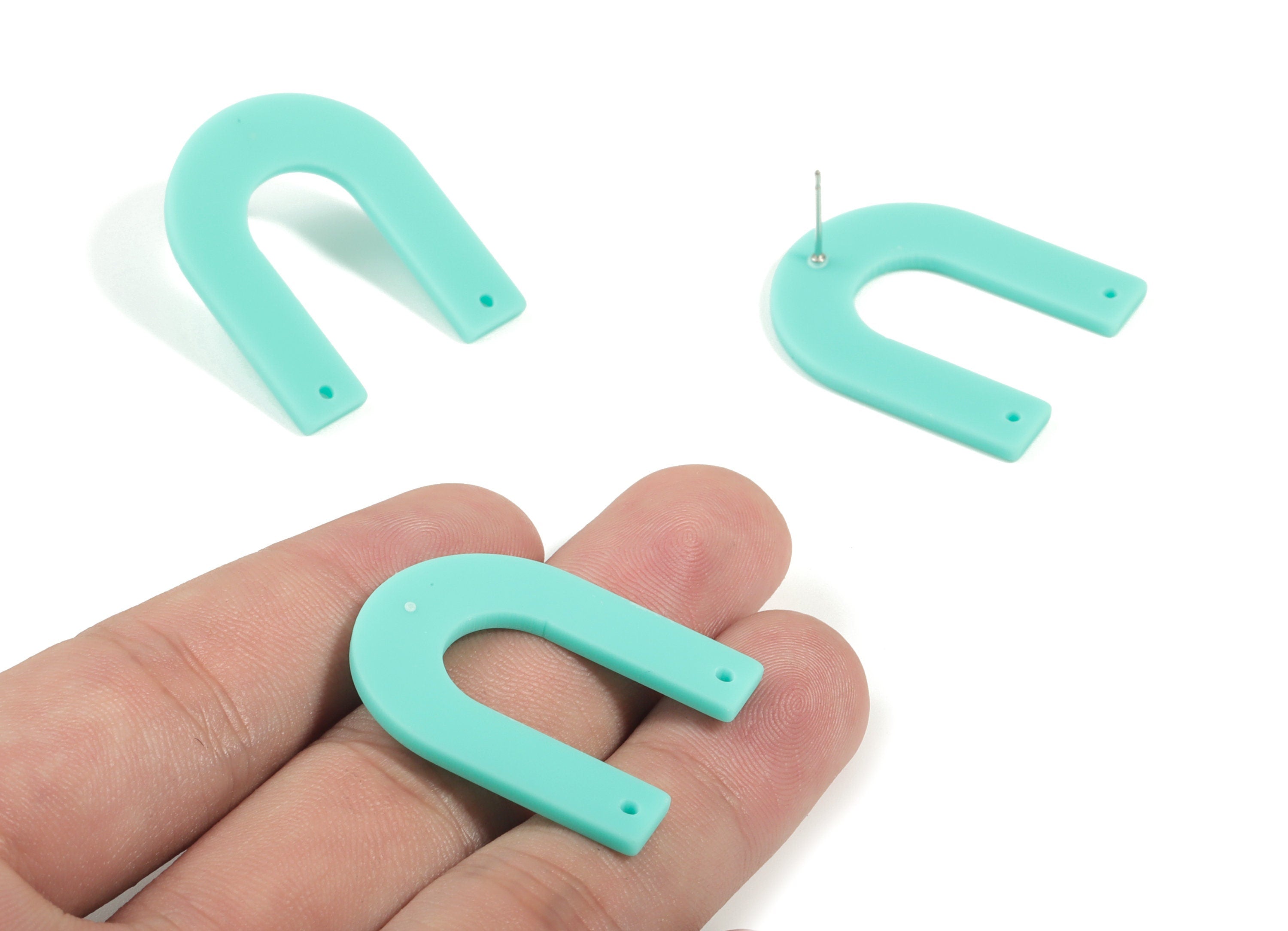 Acrylic U Earring Stud - Matte Geometric Earring Post - Jewellery Supplies - Color Code:A467 - 32.52x27.2x2.2mm - AC1886C - DOMEDBAZAAR