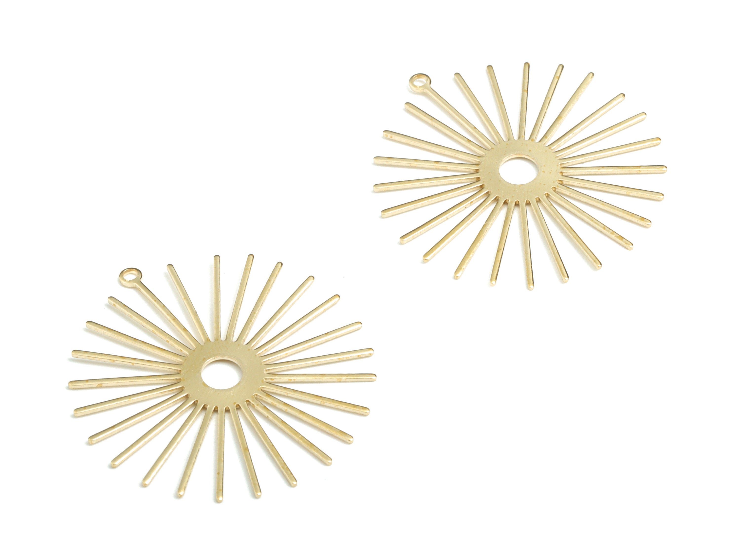 Brass Sun Earring Charms - Raw Brass Star Pendant - Earring Findings - Jewelry Supplies - 31.91x29.88x0.65mm - PP3571 - DOMEDBAZAAR