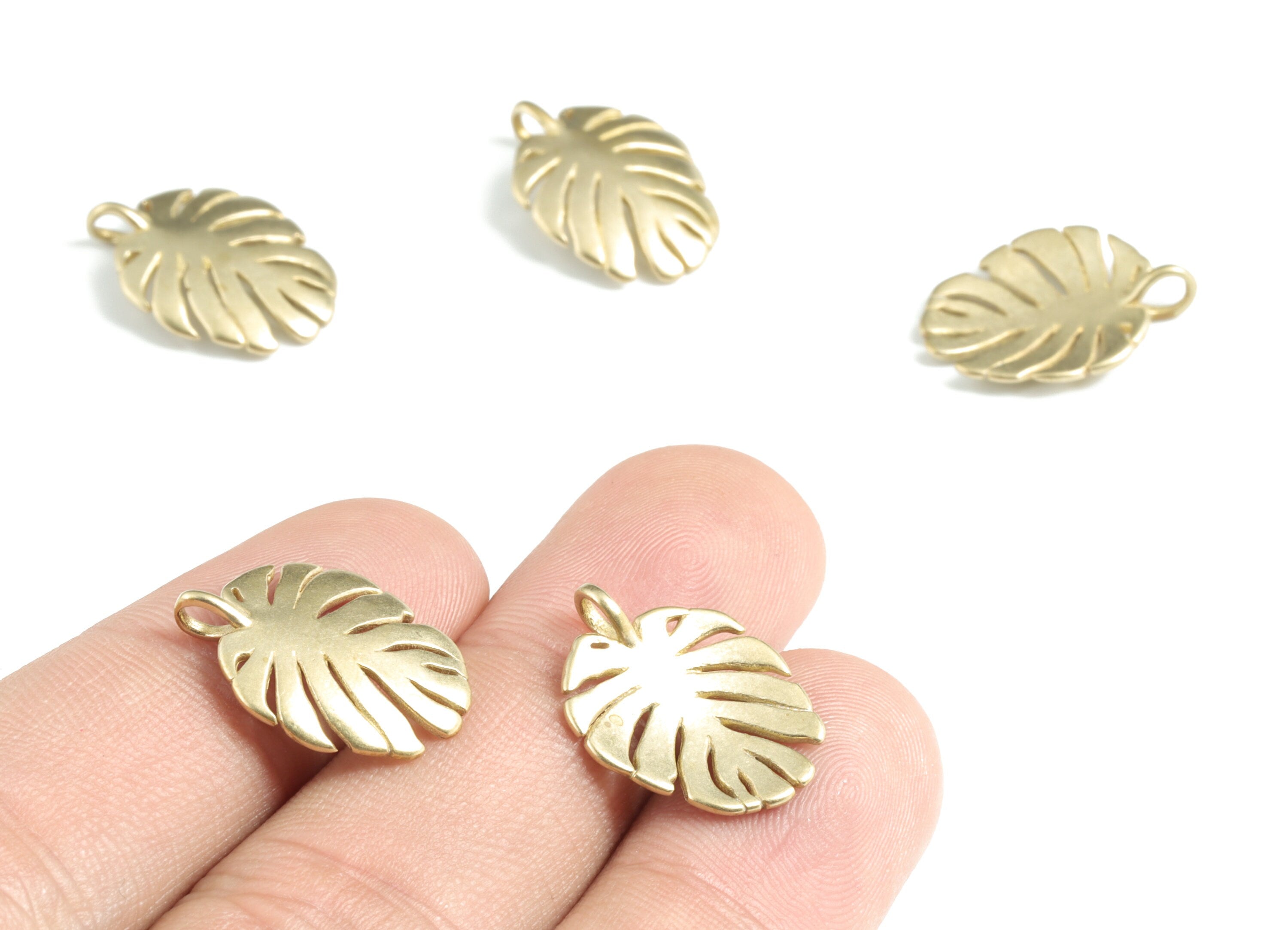 Brass Monstera Leaf Earring Charms - Raw Brass Monstera Pendant - Earring Findings - Jewellery Supplies - 18.95x14.43x4.09mm - PP3581 - DOMEDBAZAAR