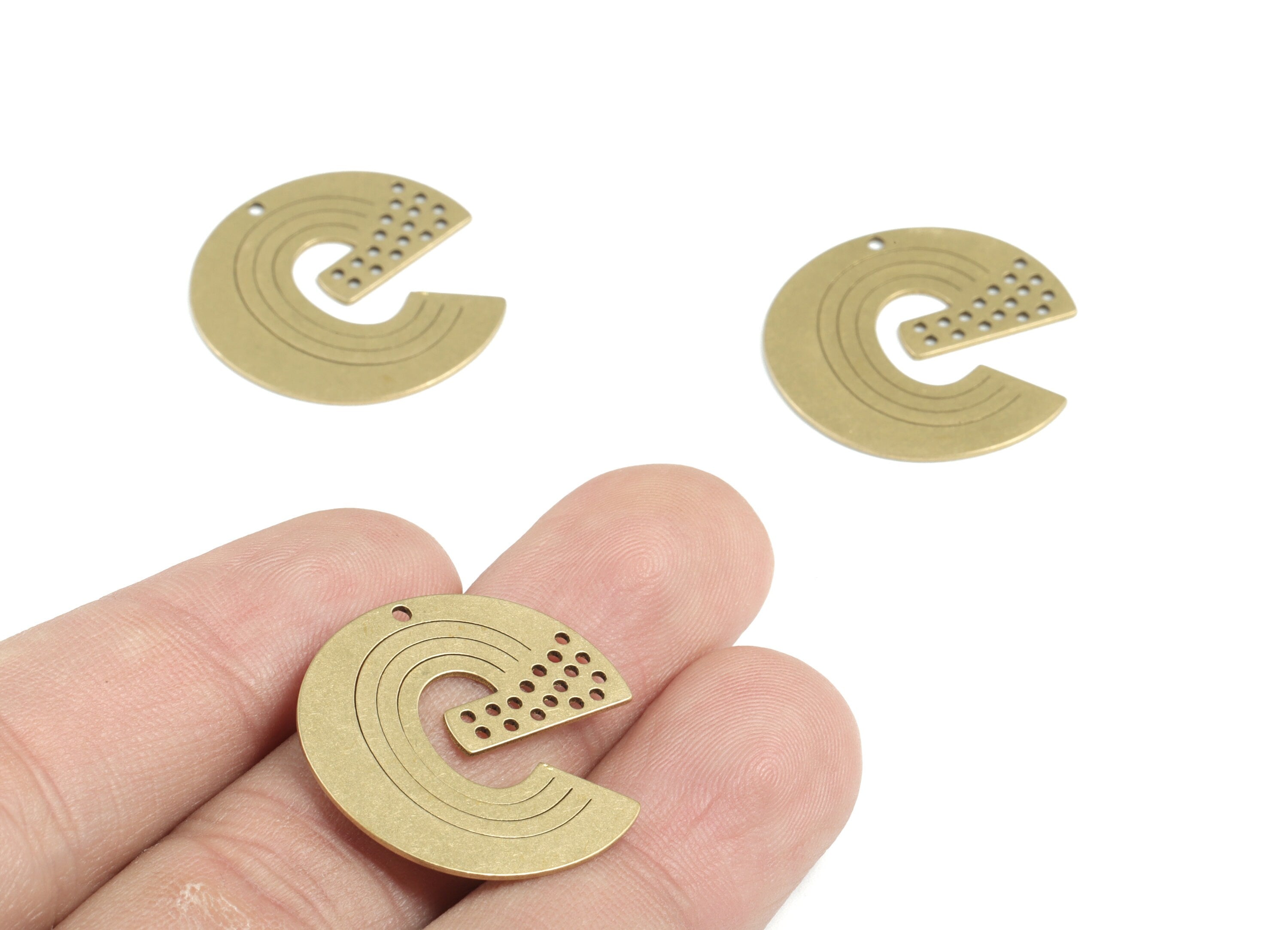 Brass Letter G Earring Charms - Raw Brass Letter G Pendant - Earrings Finding - Jewelry Supplies - 24.93x23.97x0.59mm - PPM3207 - DOMEDBAZAAR