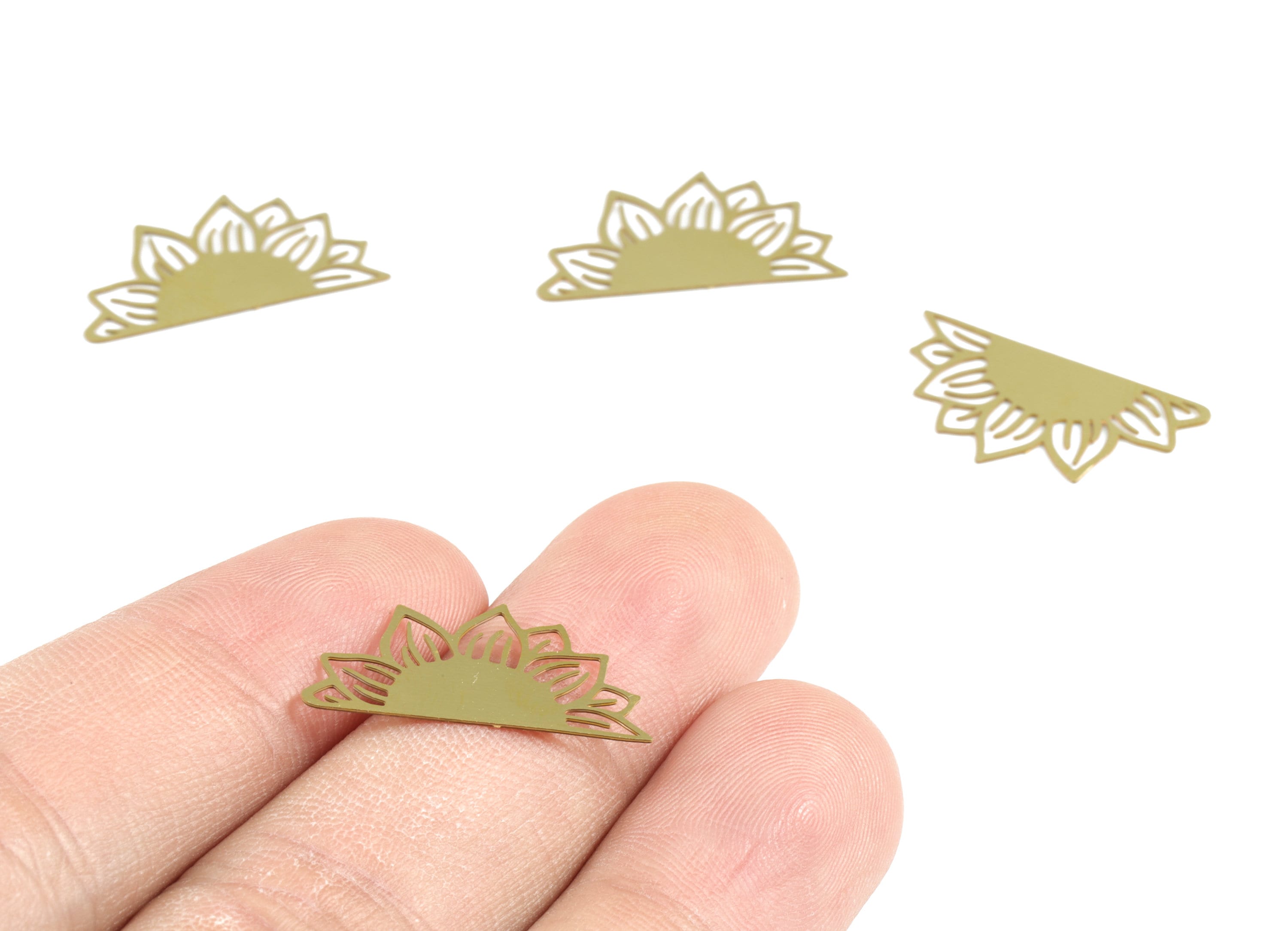 Brass Sunflower Earring Charms - Raw Brass Sunflower Pendant - Earring Findings - Jewelry Supplies - 22.69x11.99x0.3mm - JJC11759 - DOMEDBAZAAR