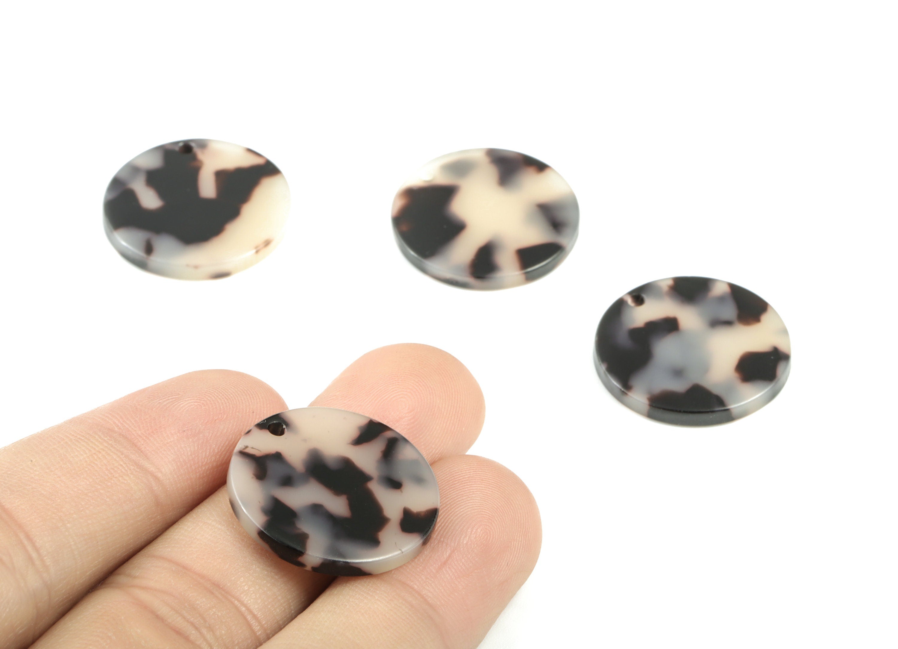 Acetate Round Earring Charms - Blonde Tortoise Shell Round Pendant - Jewelry Supplies - Color Code: A07 - 21.85x21.85x2.68mm - AC1585-A07 - DOMEDBAZAAR
