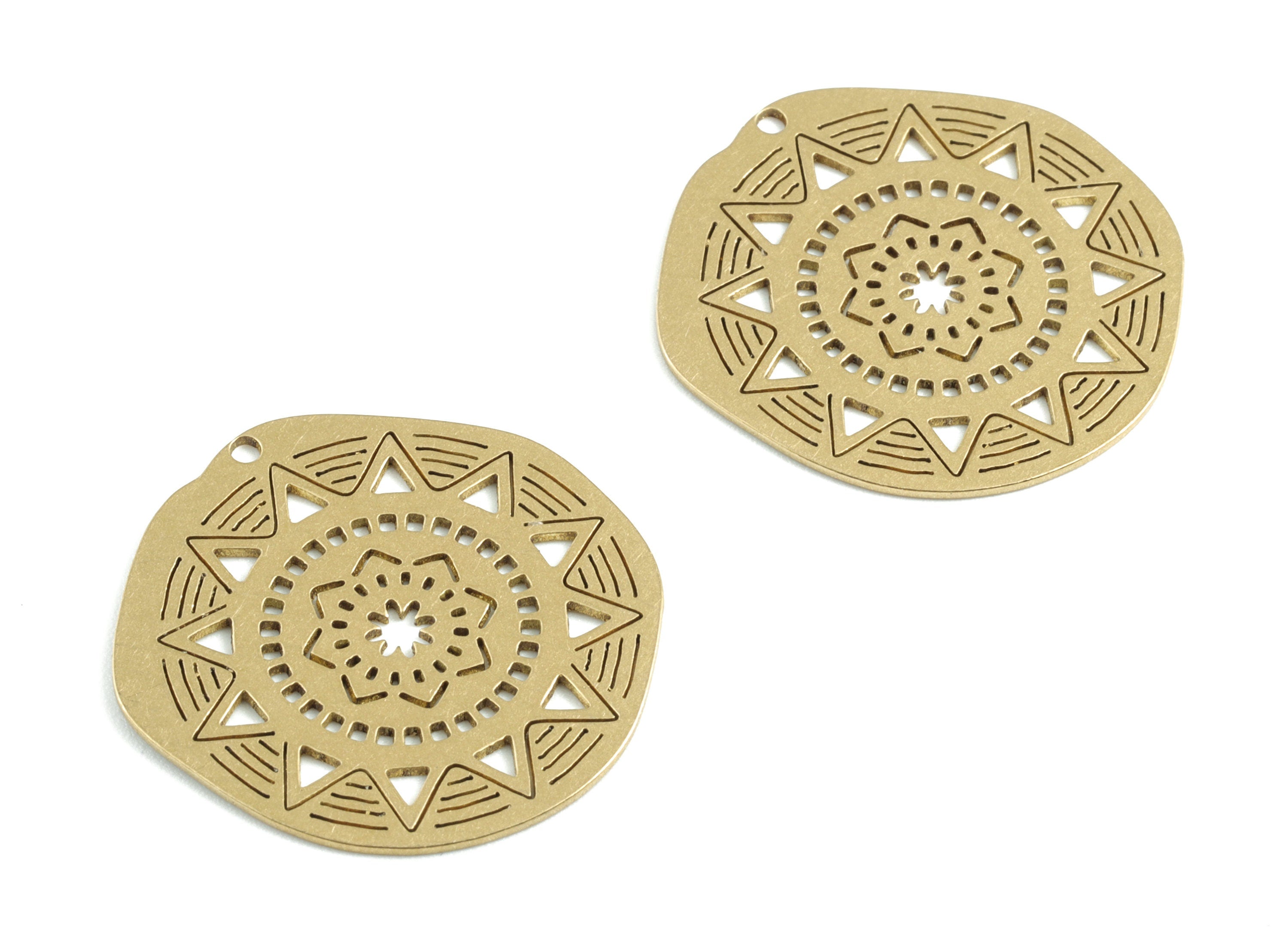 Brass Triangles Round Earring Charms - Raw Brass Flower Circle Pendant - Earrings Finding - Jewelry Supplies - 24.99x23.75x0.63mm - PPM3204 - DOMEDBAZAAR