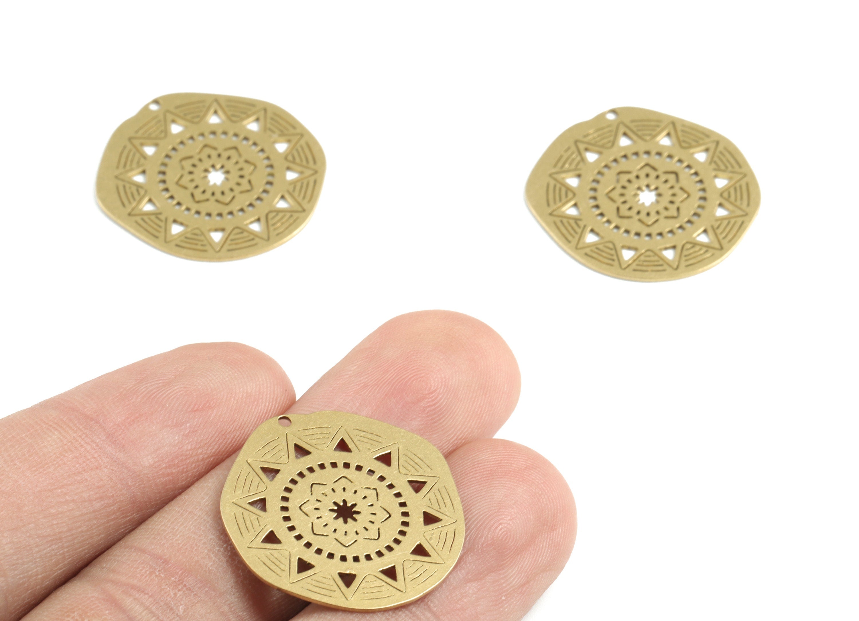 Brass Triangles Round Earring Charms - Raw Brass Flower Circle Pendant - Earrings Finding - Jewelry Supplies - 24.99x23.75x0.63mm - PPM3204 - DOMEDBAZAAR