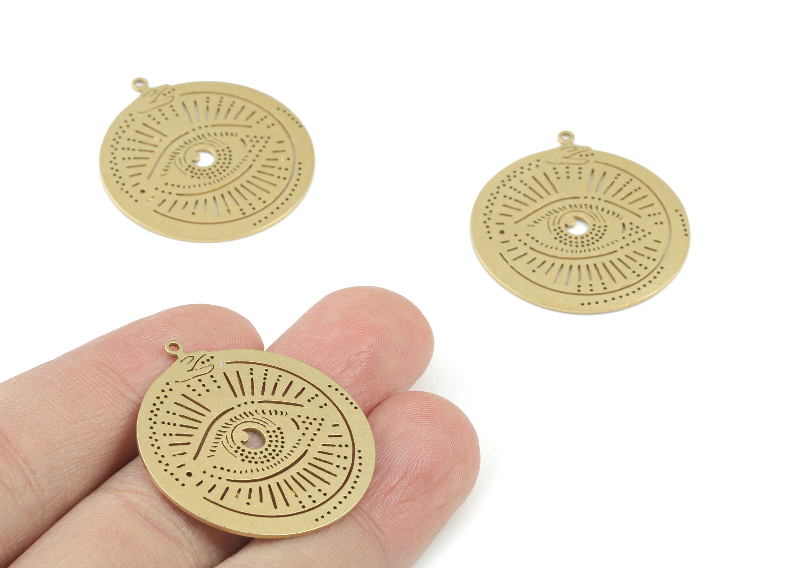 Third Eye Pendant - Raw Brass Eye Round Earring Charms - Eyelash Circle Pendant - Jewelry Making Supplies - 32x30x0.7mm - PPM3667 - DOMEDBAZAAR