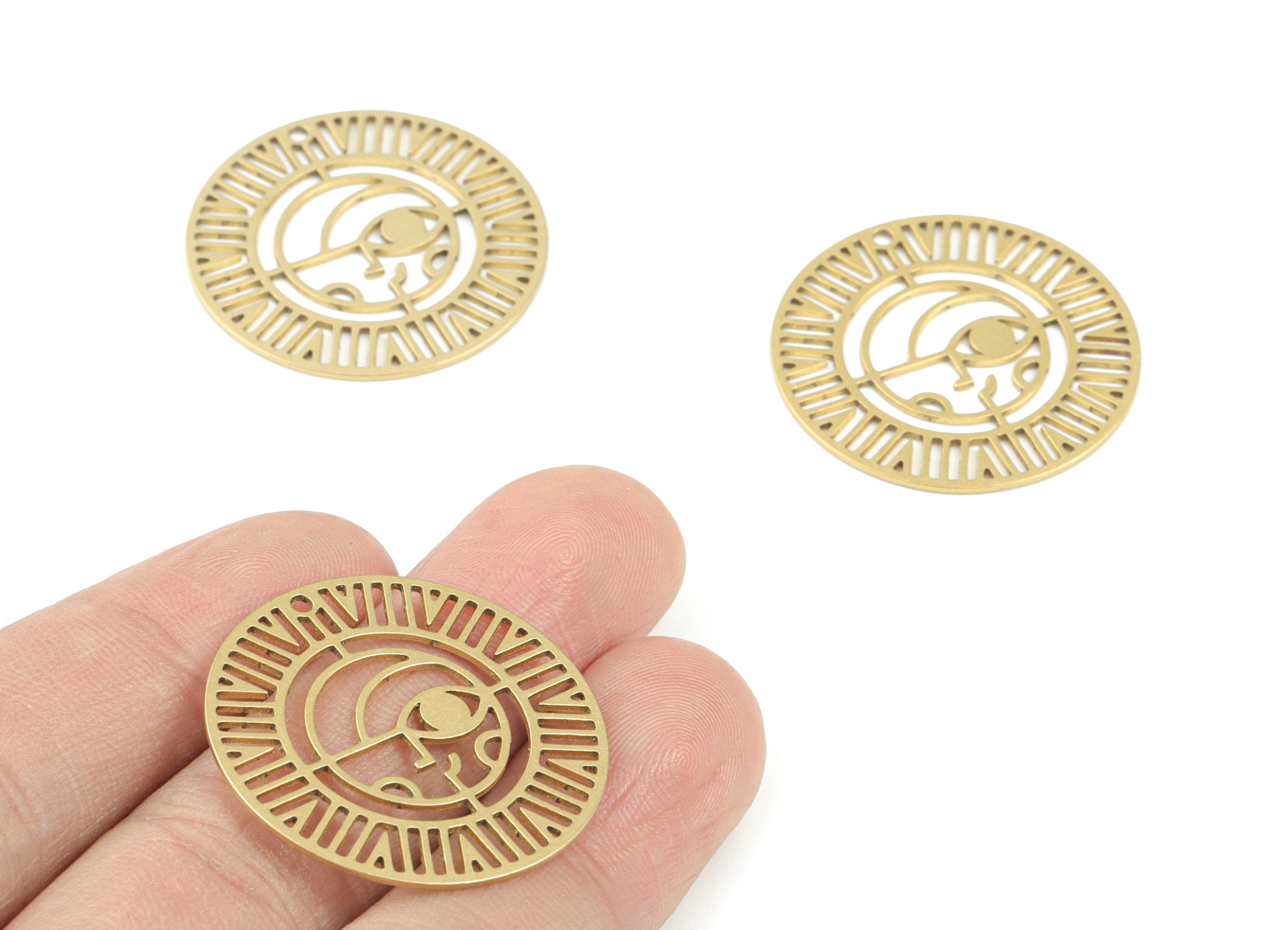 Eye Round Pendant - Raw Brass Eye Circle Earring Charms - Jewelry Making Supplies - 30x30x0.6mm - PPM3575 - DOMEDBAZAAR