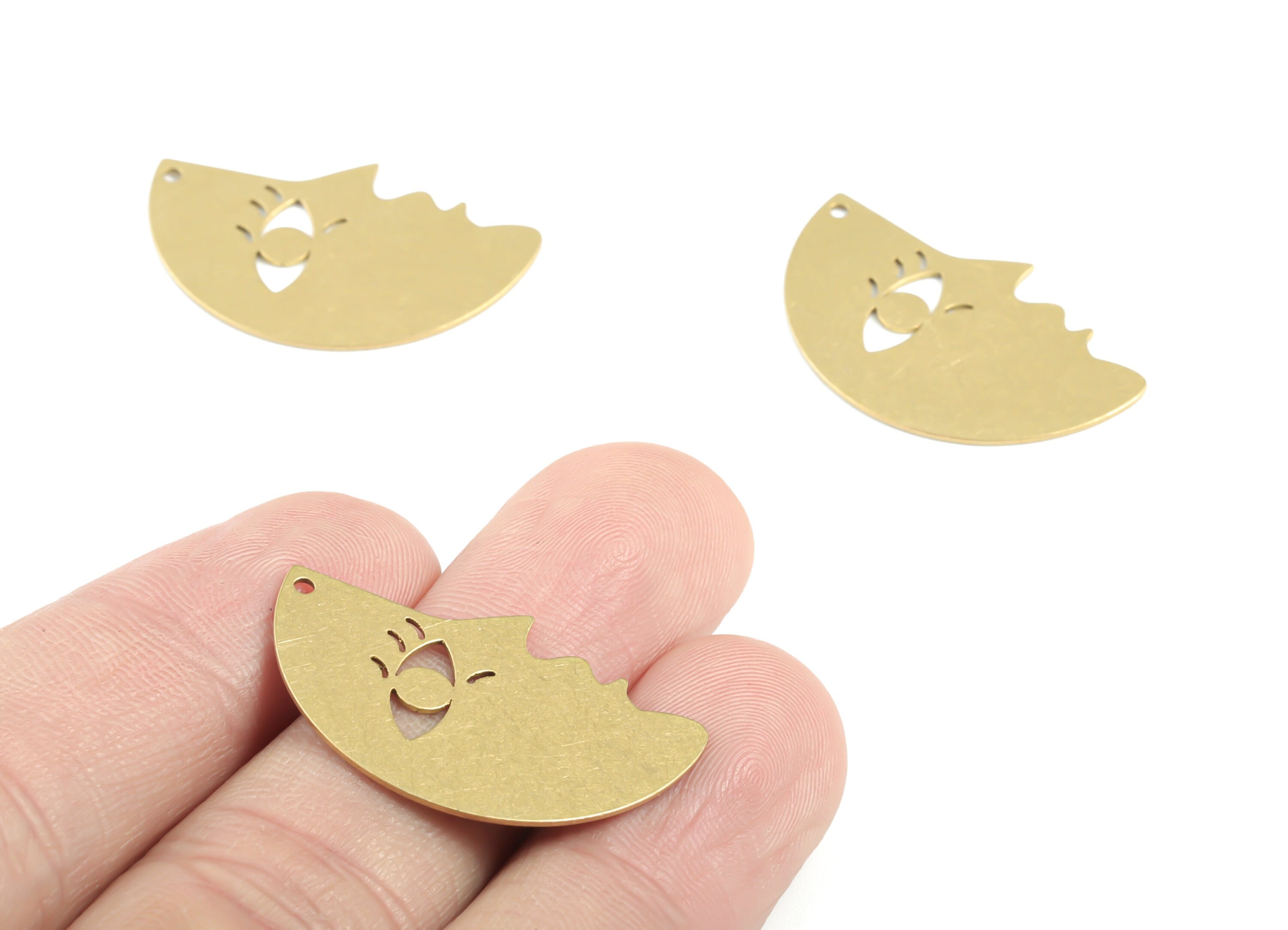 Personalized stamping blank - Brass Woman Face Earring Charms - Raw Brass Eyelash Face Pendant - Earrings Finding  - 29x19x0.58mm - PPM3341 - DOMEDBAZAAR
