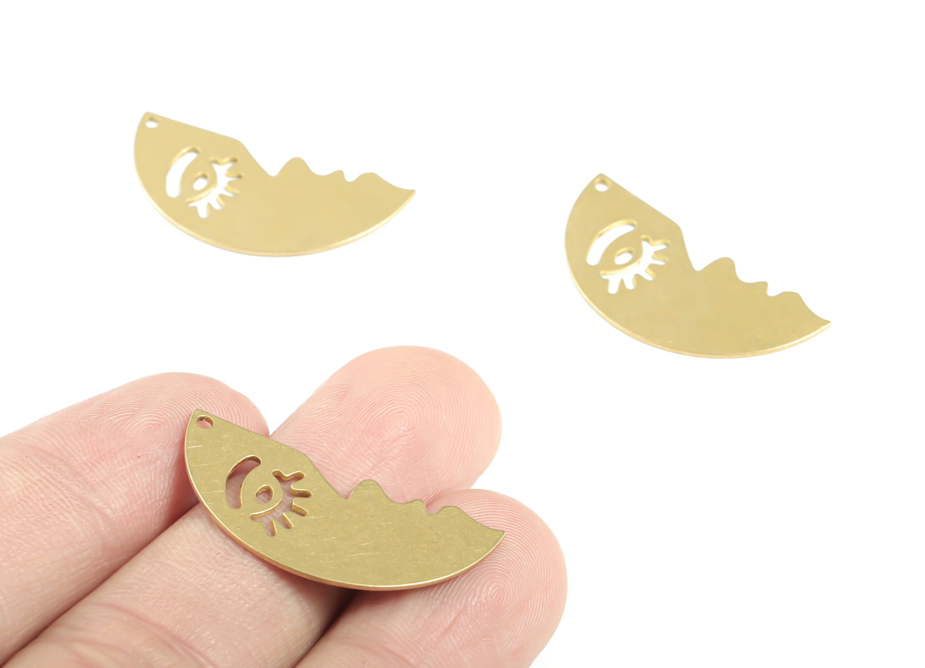 Personalized stamping blank - Brass Woman Face Earring Charms - Raw Brass Eyelash Face Pendant - 29.63x14.53x0.59mm - PPM3340 - DOMEDBAZAAR