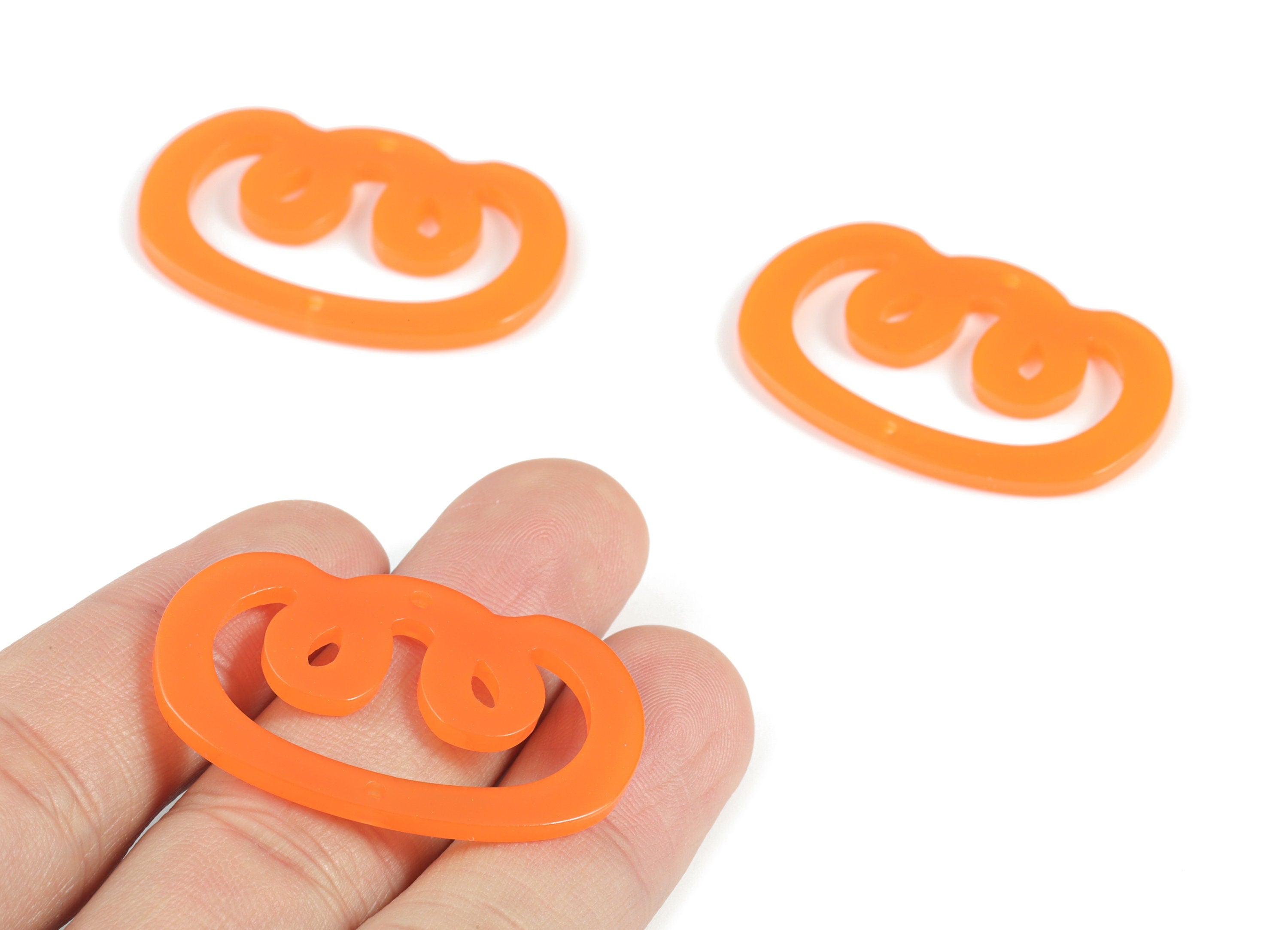 Bead door window curtain - Acrylic Oval Knot Orange wind bell chimes - Oval Earring Connector - Color Code:A532- 39x25x2mm - AC2134-A532 - DOMEDBAZAAR