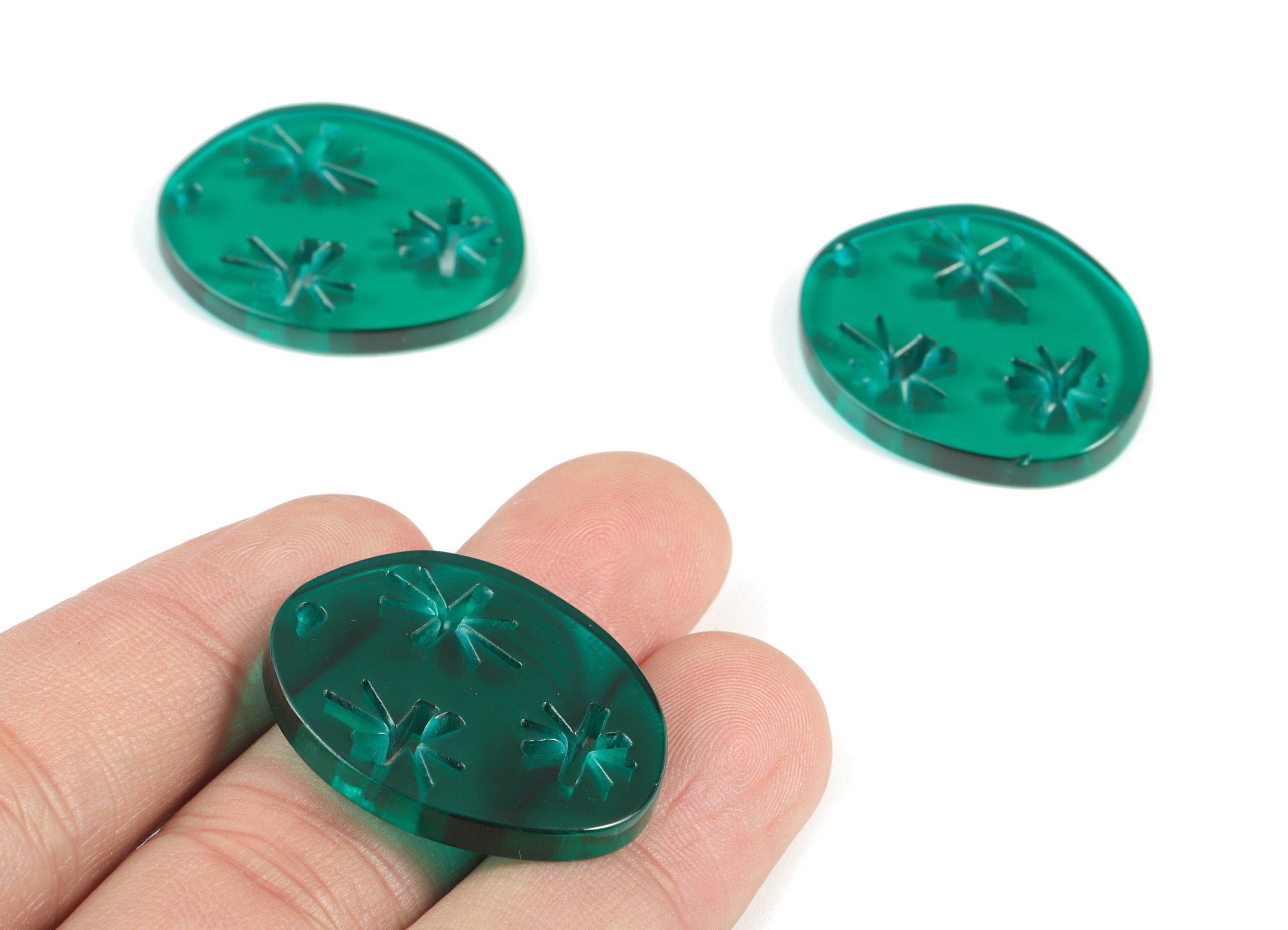 Bead door window curtain - Acrylic Snowflake Round Green wind bell chimes - Round Earring Charms - Color Code:A463- 29x24x3mm - AC2131-A463 - DOMEDBAZAAR