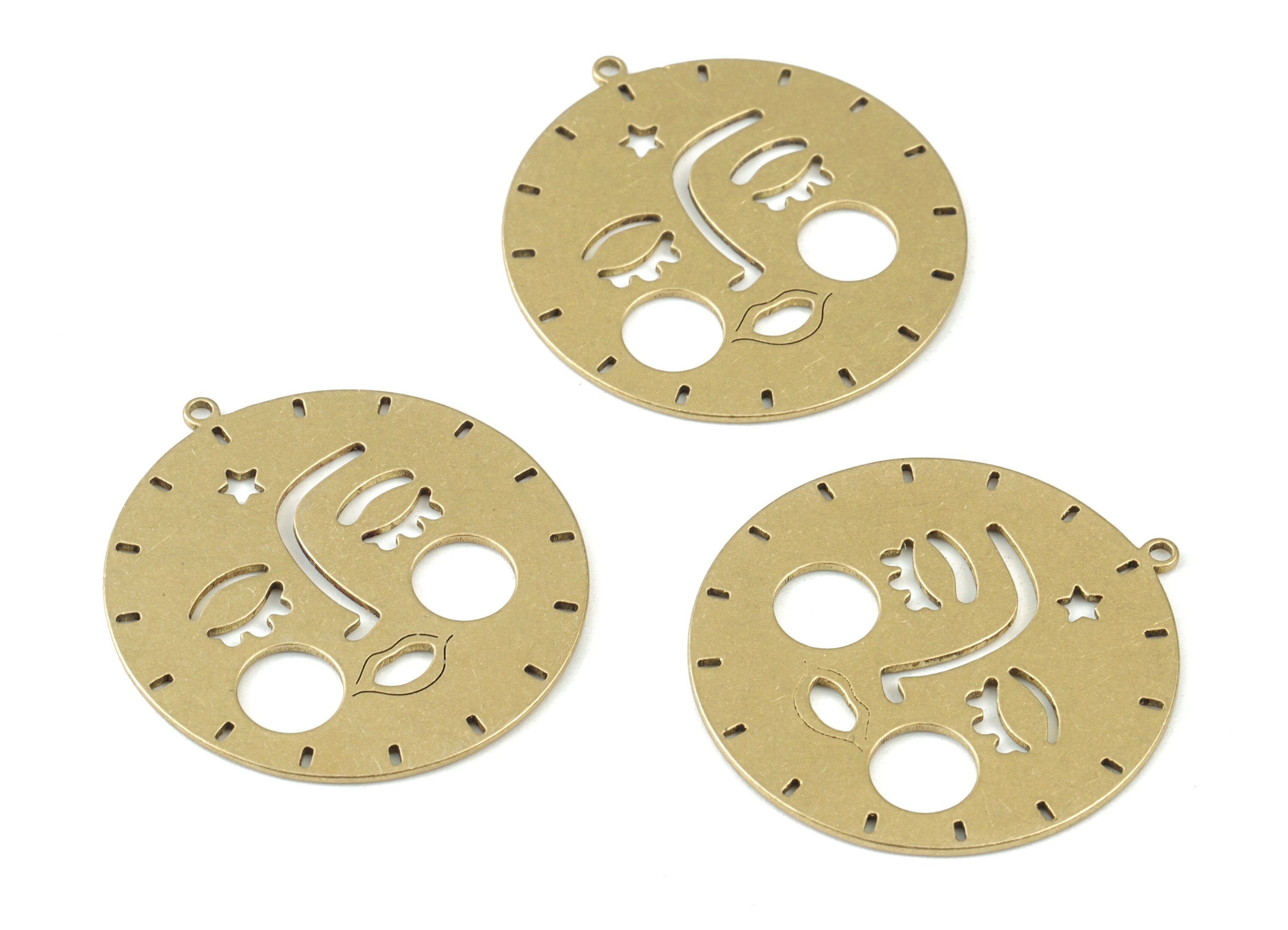 Round Sun Face Pendant - Raw Brass Asleep Sun Star Earring Charms - Asleep Face Sun Charm - Jewelry Supplies - 32x30x0.8mm - PPM3509 - DOMEDBAZAAR