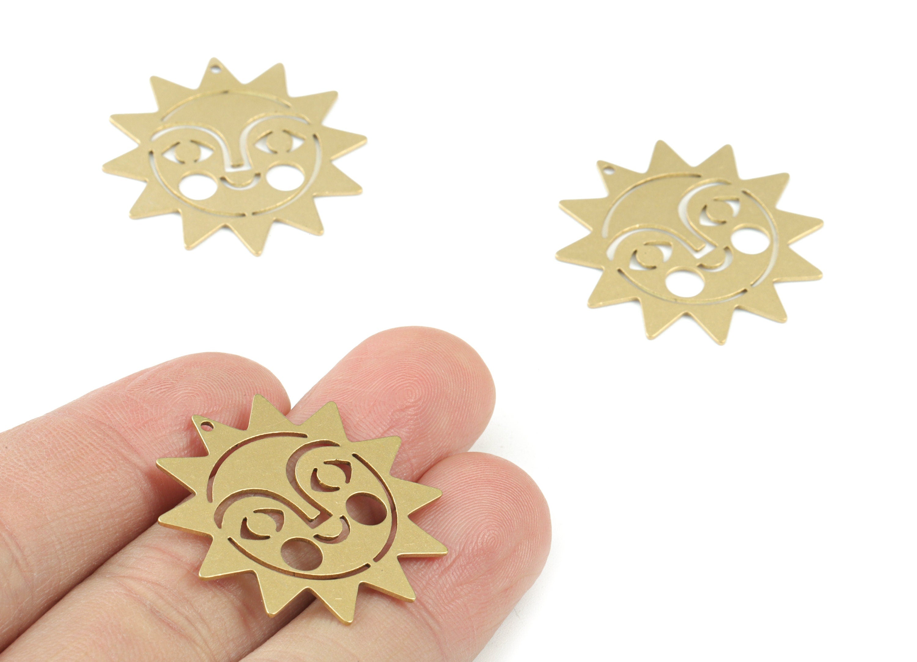 Smiley Face Sun Pendant - Raw Brass Sun Face Earring Charms - Jewelry Making Supplies - 30x30 x0.7mm - PPM3585 - DOMEDBAZAAR
