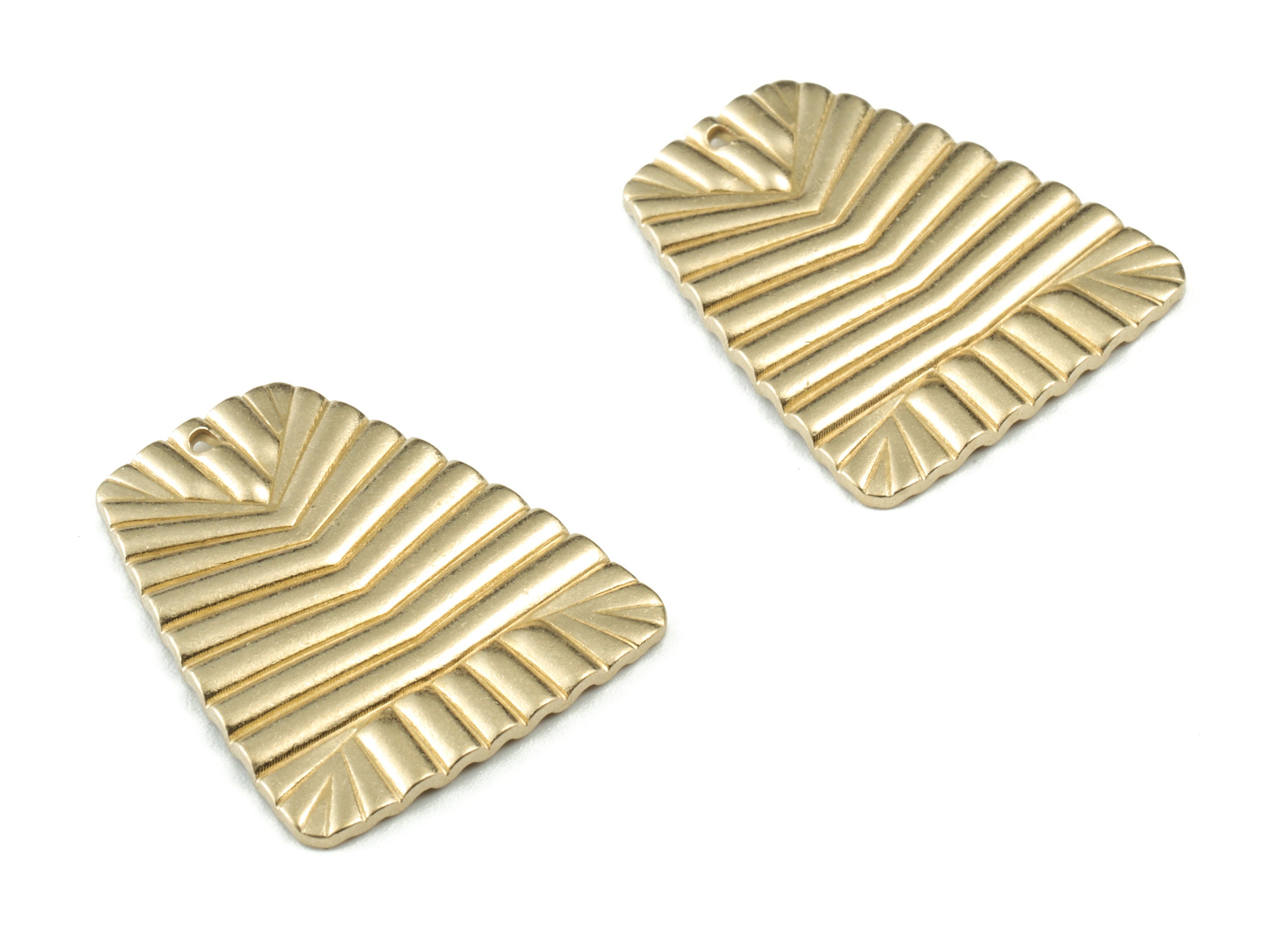 Brass Trapezoid Earring Charms - Raw Brass Patterned Trapezoid Pendant - Earring Findings - Jewellery Supplies - 25.37x22.47x1.78mm - PP3616 - DOMEDBAZAAR