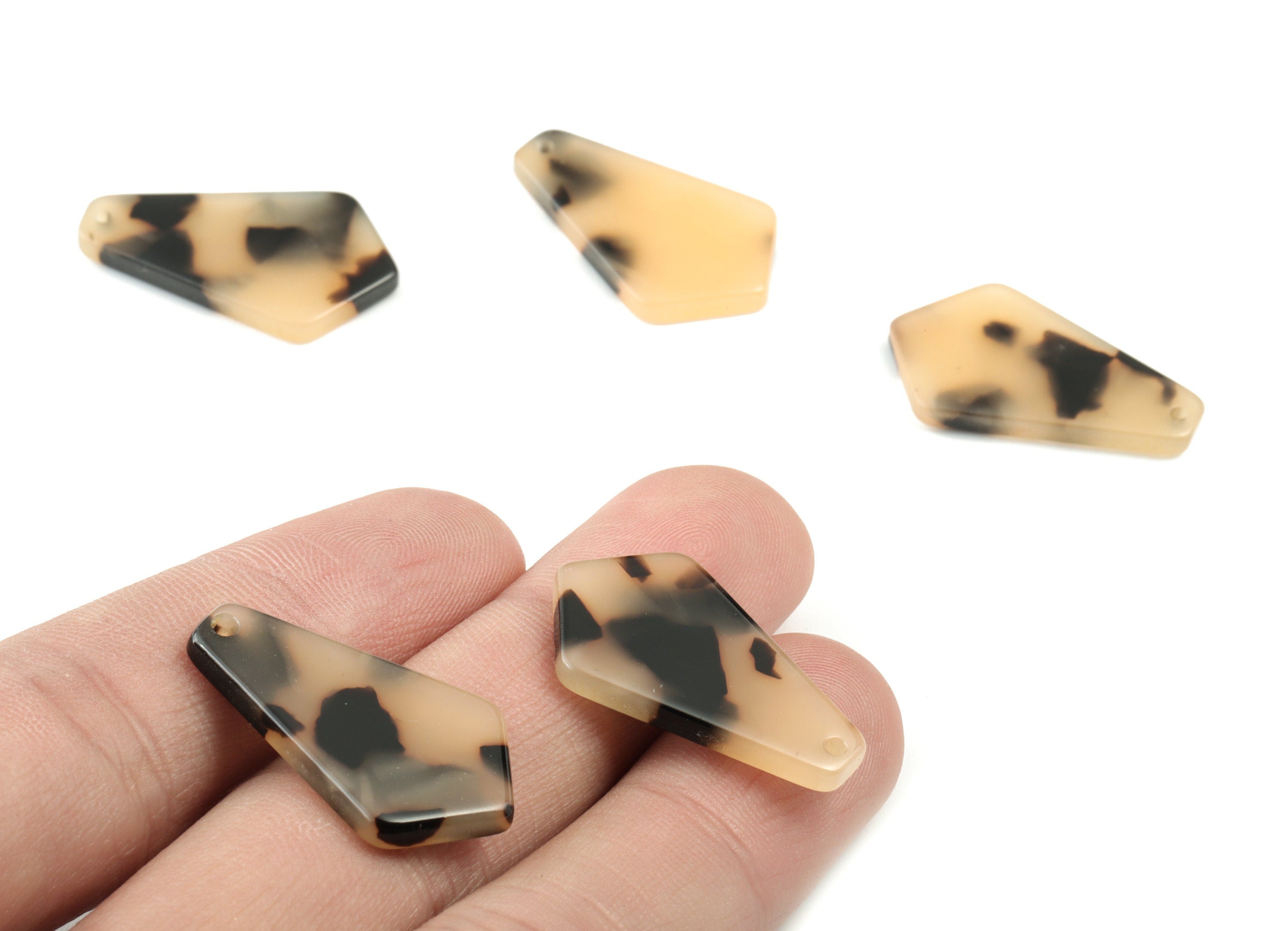 Acetate Geometric Earring Charms - Blonde Tortoise Shell Earrings - Geometric Pendant - Color Code:A08 - 27x16.59x2.65mm - AC1319-A08 - DOMEDBAZAAR