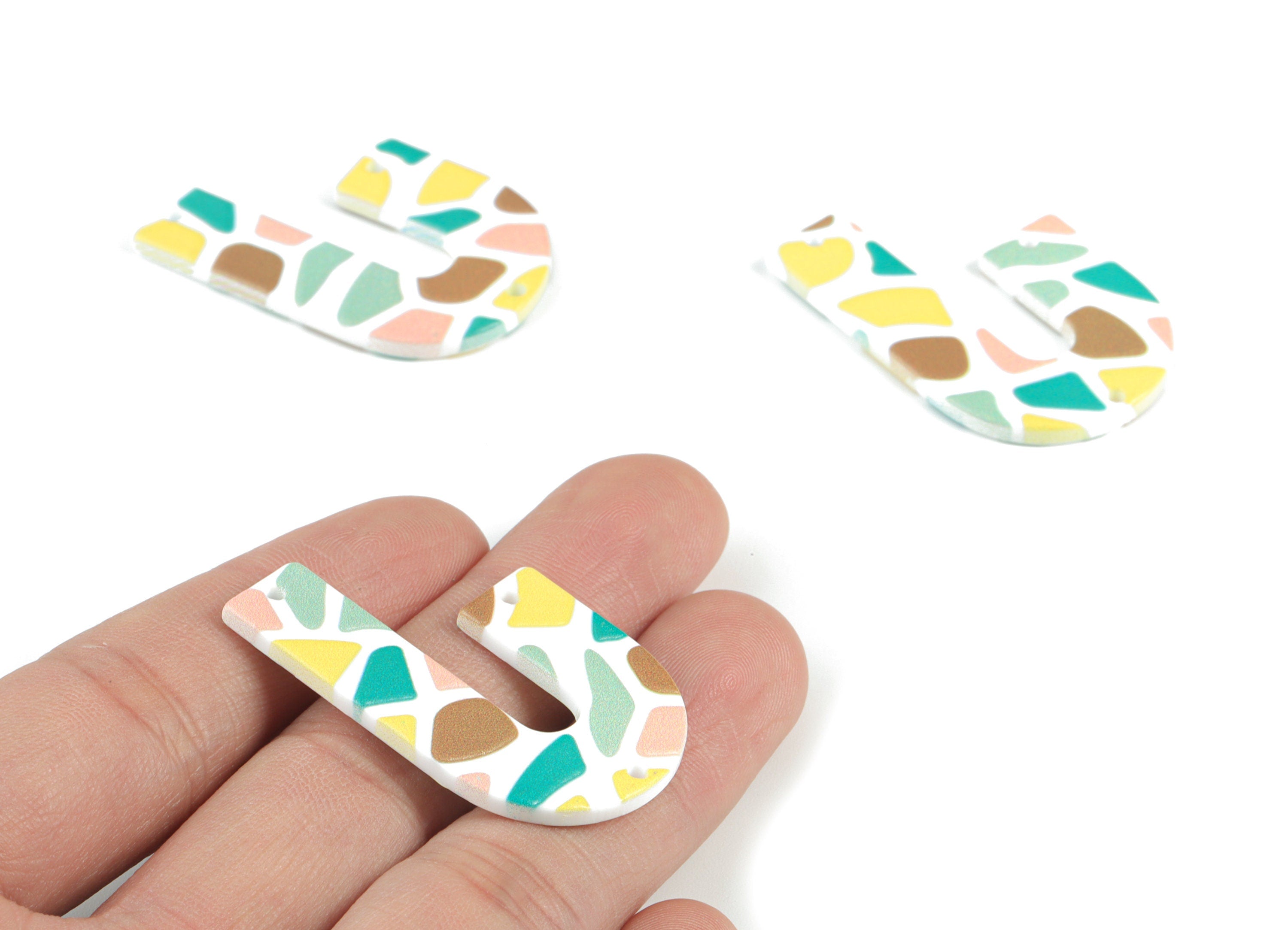 Acrylic U Pastel Earring Connector - Pastel U 3 Holes Earring Charms - Earring Finding - Jewelry Supplies - 39.9x25.98x2.61mm - AC2094B - DOMEDBAZAAR