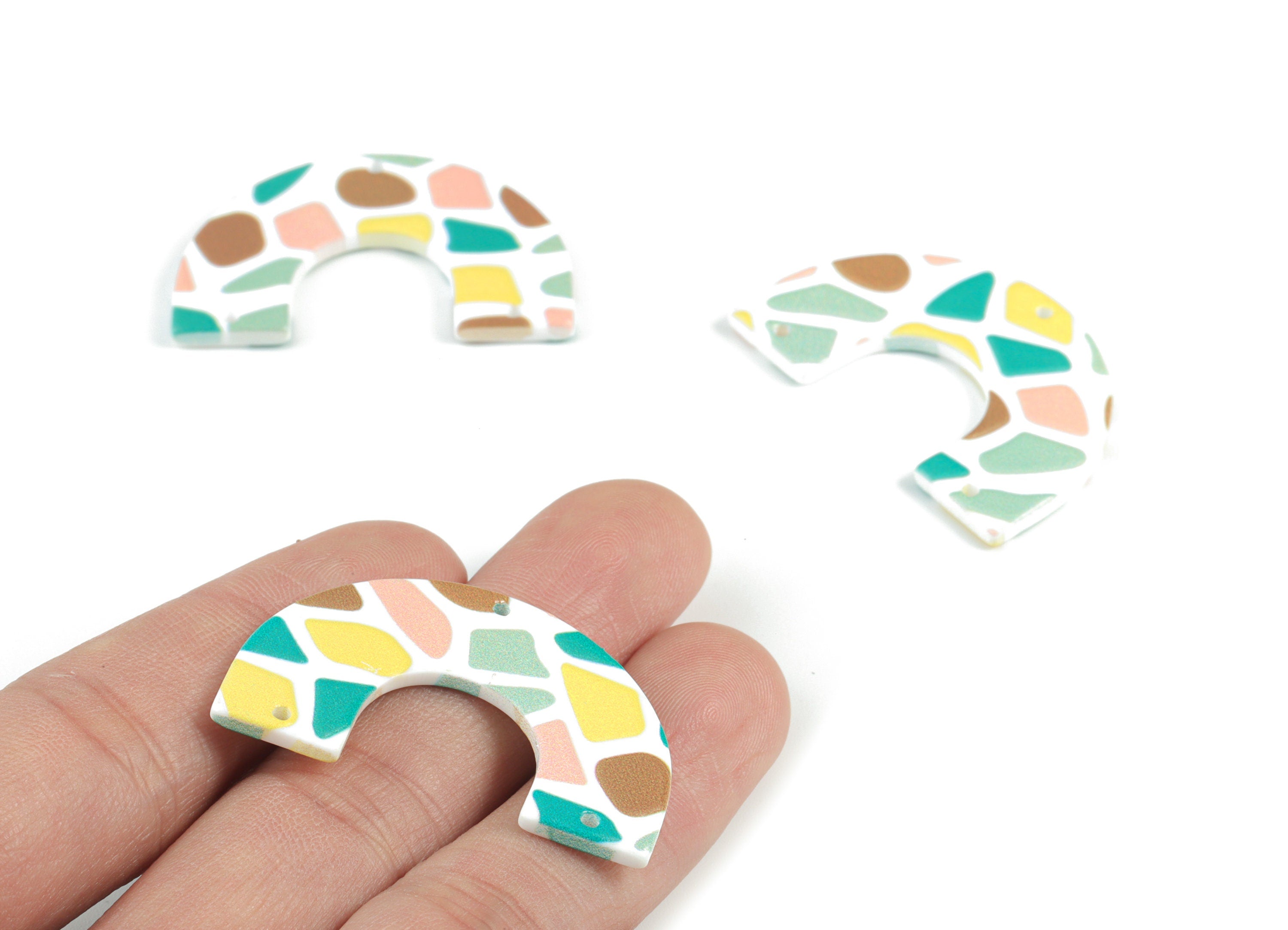 Acrylic U Pastel Earring Connector - Pastel U 3 Holes Earring Charms - Earring Finding - Jewelry Supplies - 39.66x25.42x2.51mm - AC2096B - DOMEDBAZAAR