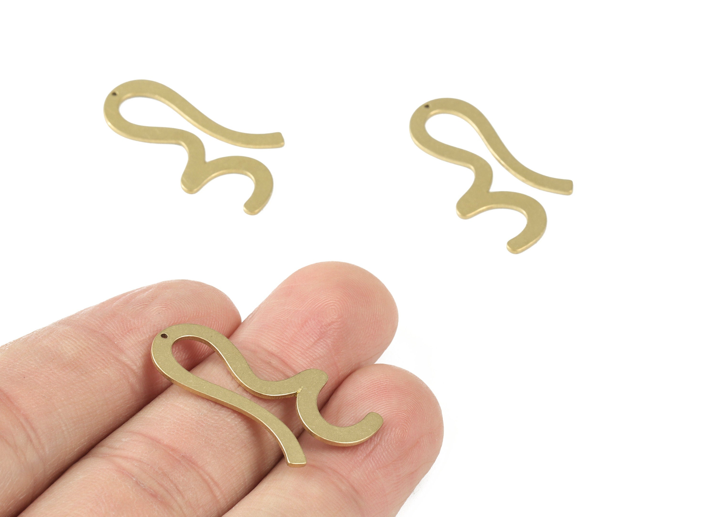 Brass Wavy Earring Charms - Raw Brass Wavy Pendant - Jewelry Supplies - 30x16x08mm - PPM3477 - DOMEDBAZAAR