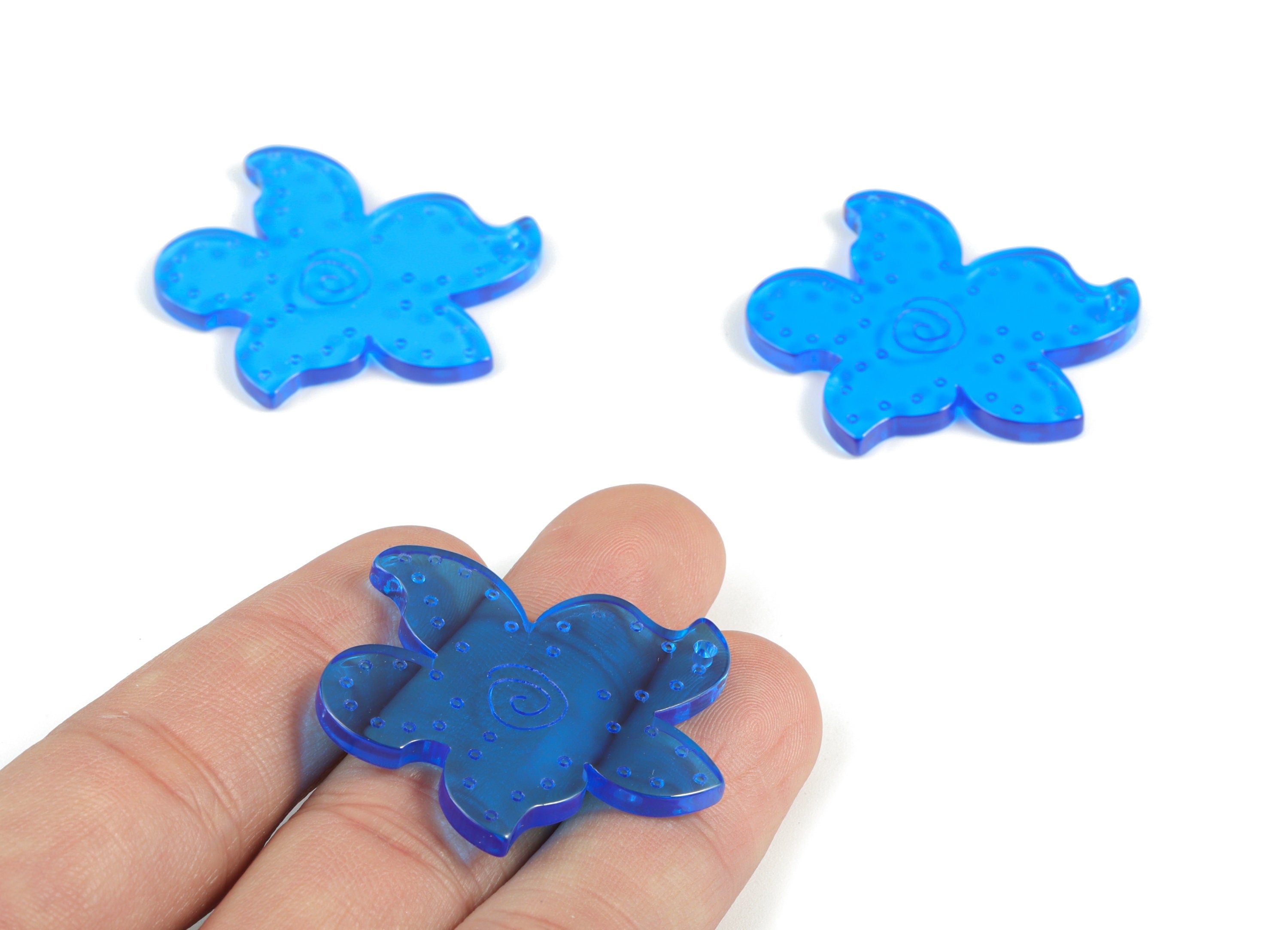 Bead door window curtain - Acrylic Blue Flower wind bell chimes - Circle Earring Charms - Color Code:A464- 37.88x34.31x2.54mm - AC2133-A464 - DOMEDBAZAAR