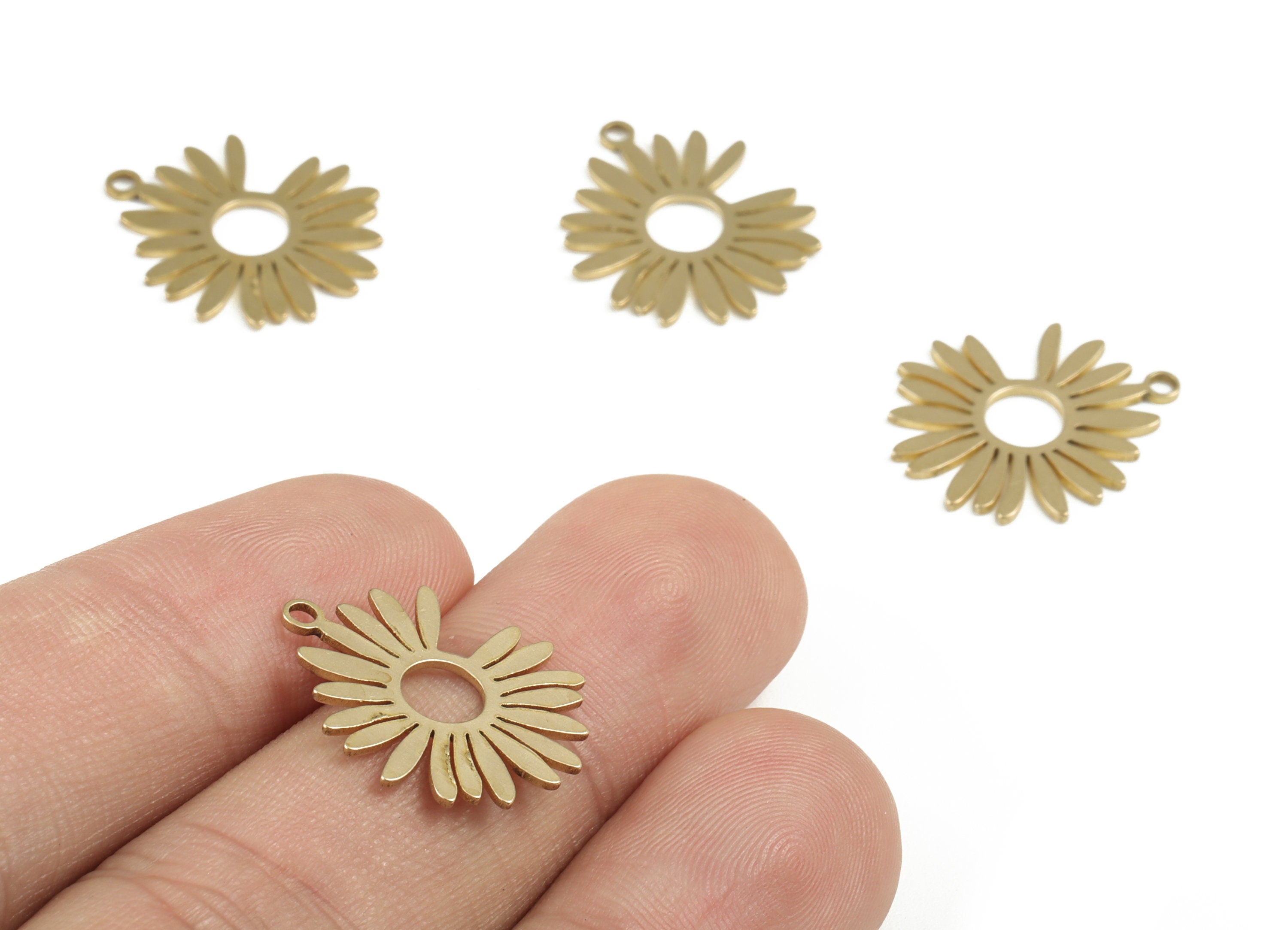 Brass Flower Earring Charms - Raw Brass Flower Pendant - Earring Findings - Jewelry Supplies - 19.89x16.72x0.84mm - PP3731 - DOMEDBAZAAR