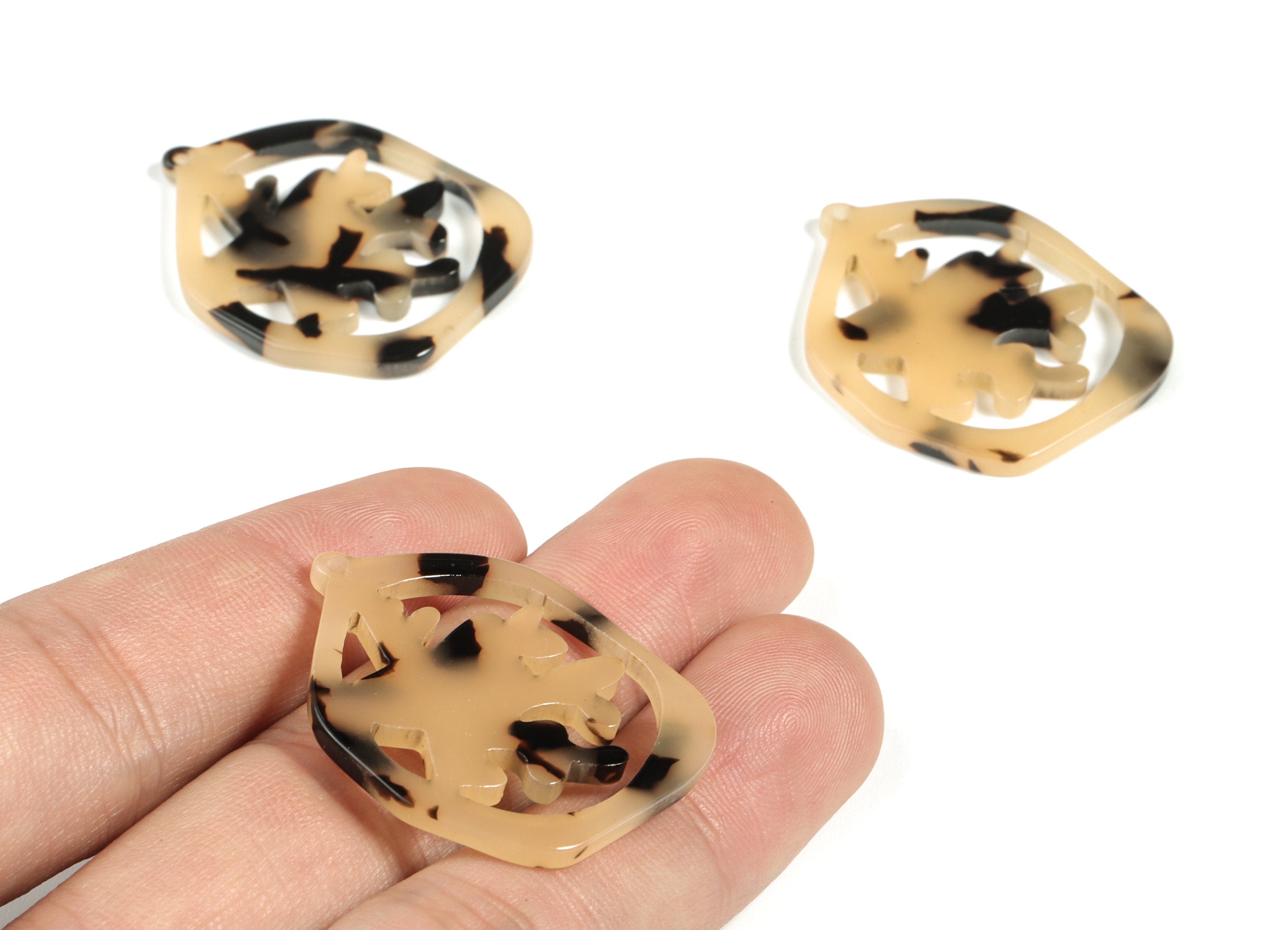 Acetate Hexagon Tree Earring Charms - Acetate Hexagon Tree Earrings - Blonde Tortoise Shell - Color Code:A08 - 34.44x27.5x2.6mm - AC2190-A08 - DOMEDBAZAAR