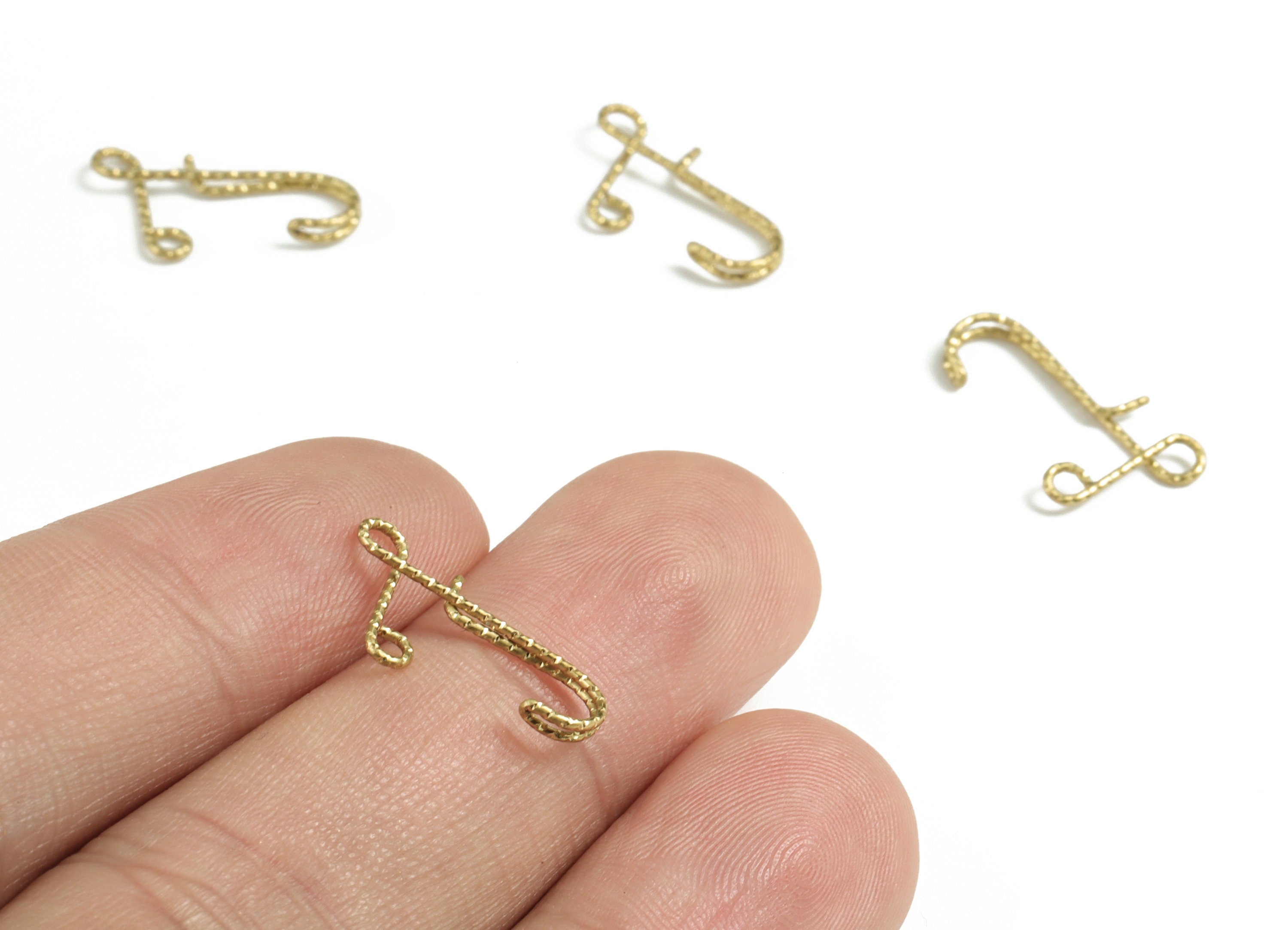 Brass F Letter Pendant - Raw Brass Wave Letter F Charms - Brass Wire - Jewelry Making Supplies - 16.98x9.78x0.66mm - PP3639F - DOMEDBAZAAR