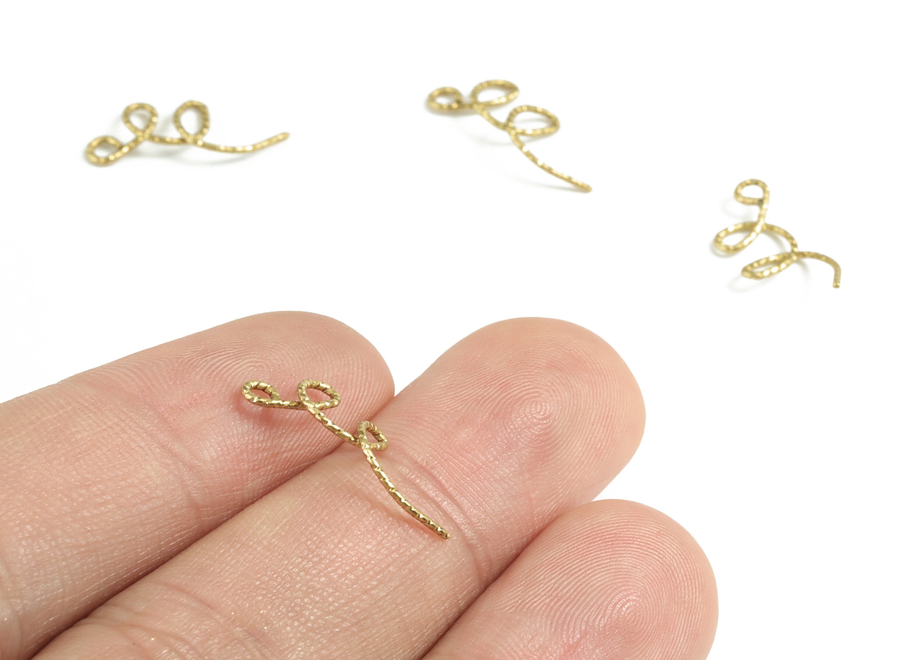 Brass E Letter Pendant - Raw Brass Wave Letter E Charms - Brass Wire - Jewelry Making Supplies - 17.06x7.22x0.75mm - PP3639E - DOMEDBAZAAR