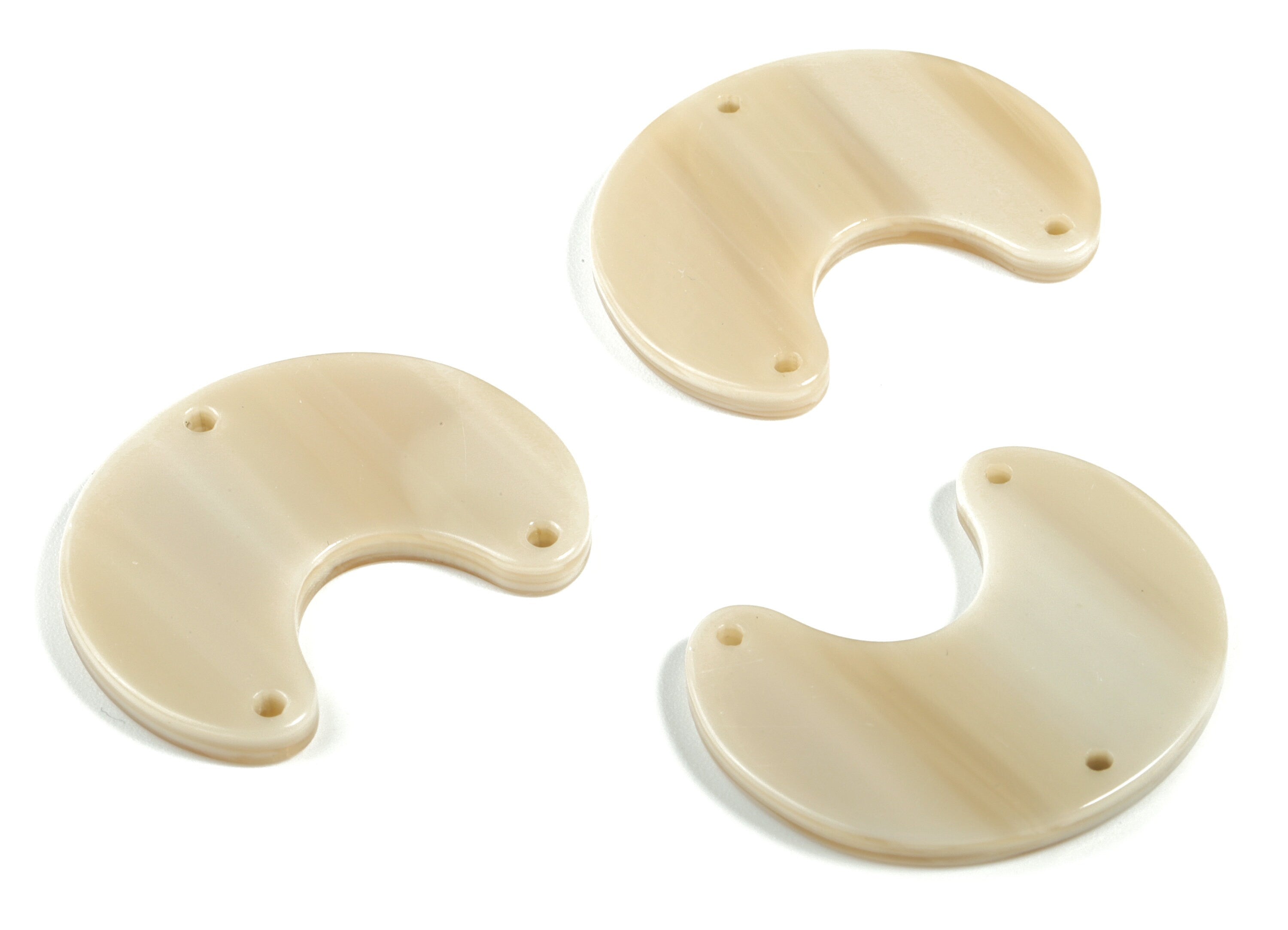 Acrylic U Earring Connector - Acrylic Moon Charms - 3 Holes - Jewelry Supplies - Color Code:A551 - 24.92x31.69x2.66mm - AC2183-A551 - DOMEDBAZAAR