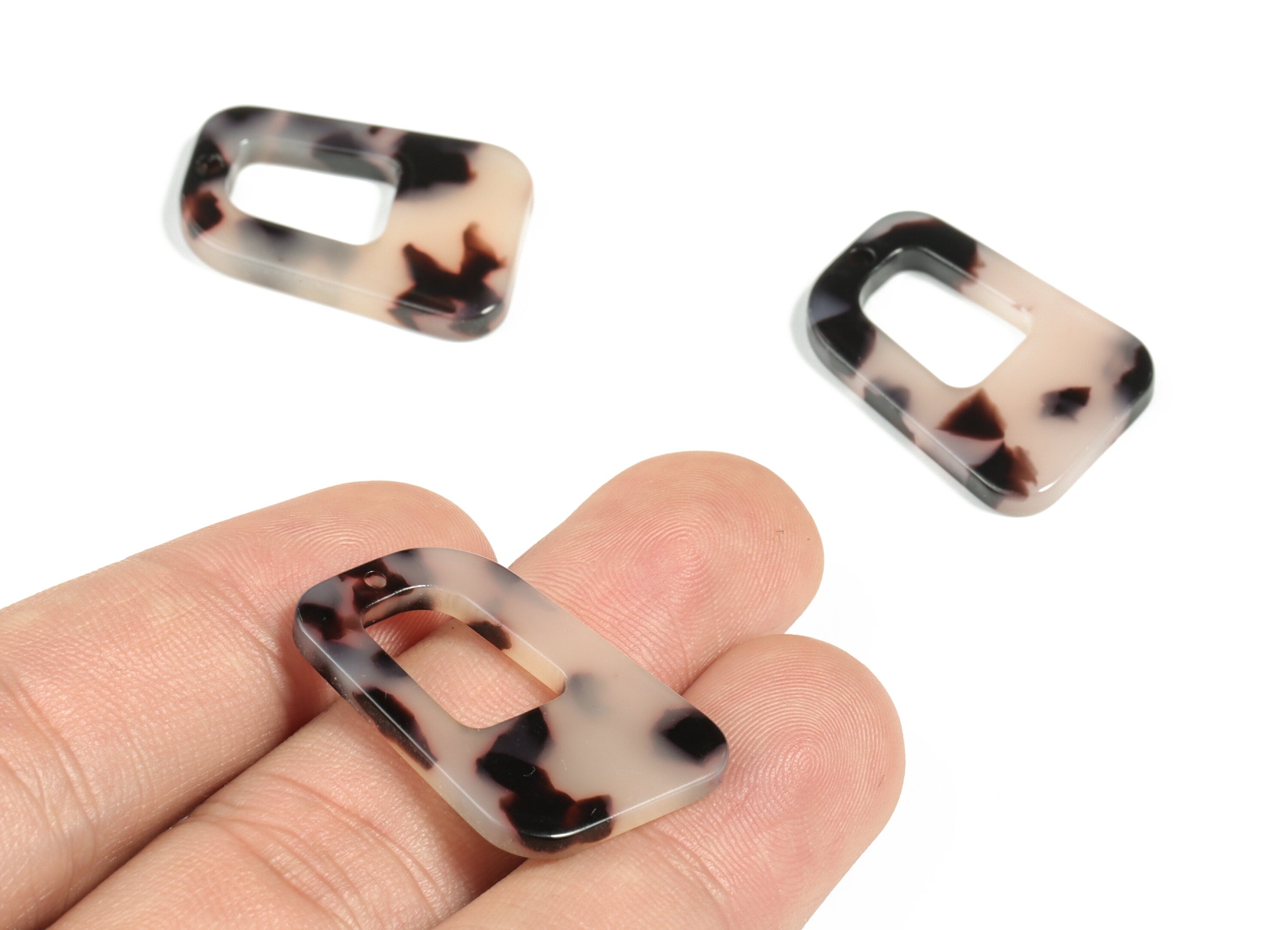 Acetate Geometry Earring Charms - Acetate Geometry Pendant - Blonde Tortoise Shell Earring - Color Code:A06 - 26.39x18.72x2.7mm - AC2195-A06 - DOMEDBAZAAR