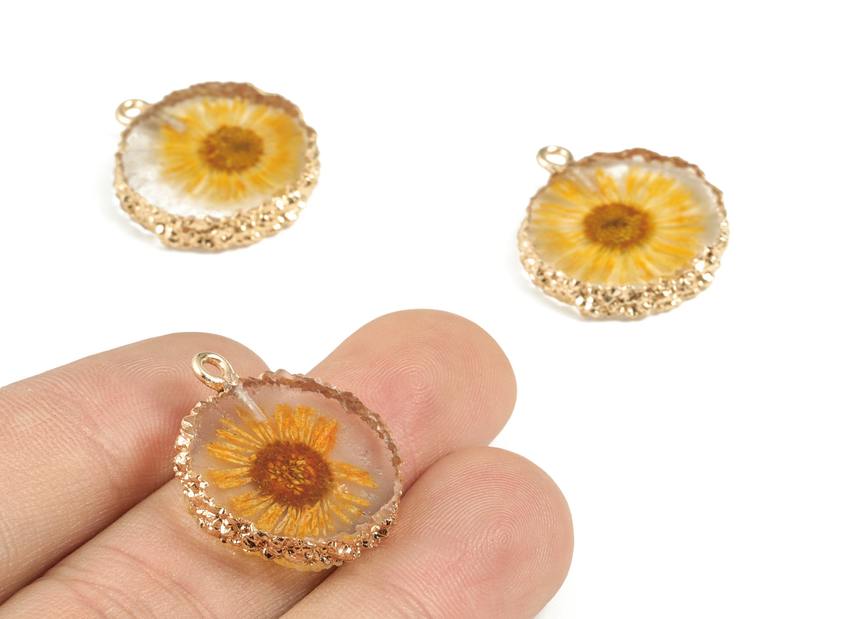Resin Round Earring Charms - Resin Real Yellow Flower Pendant - Gold Tone Plated Resin - Jewelry Supplies - 25.75x20.73x4.59mm - RC1139 - DOMEDBAZAAR