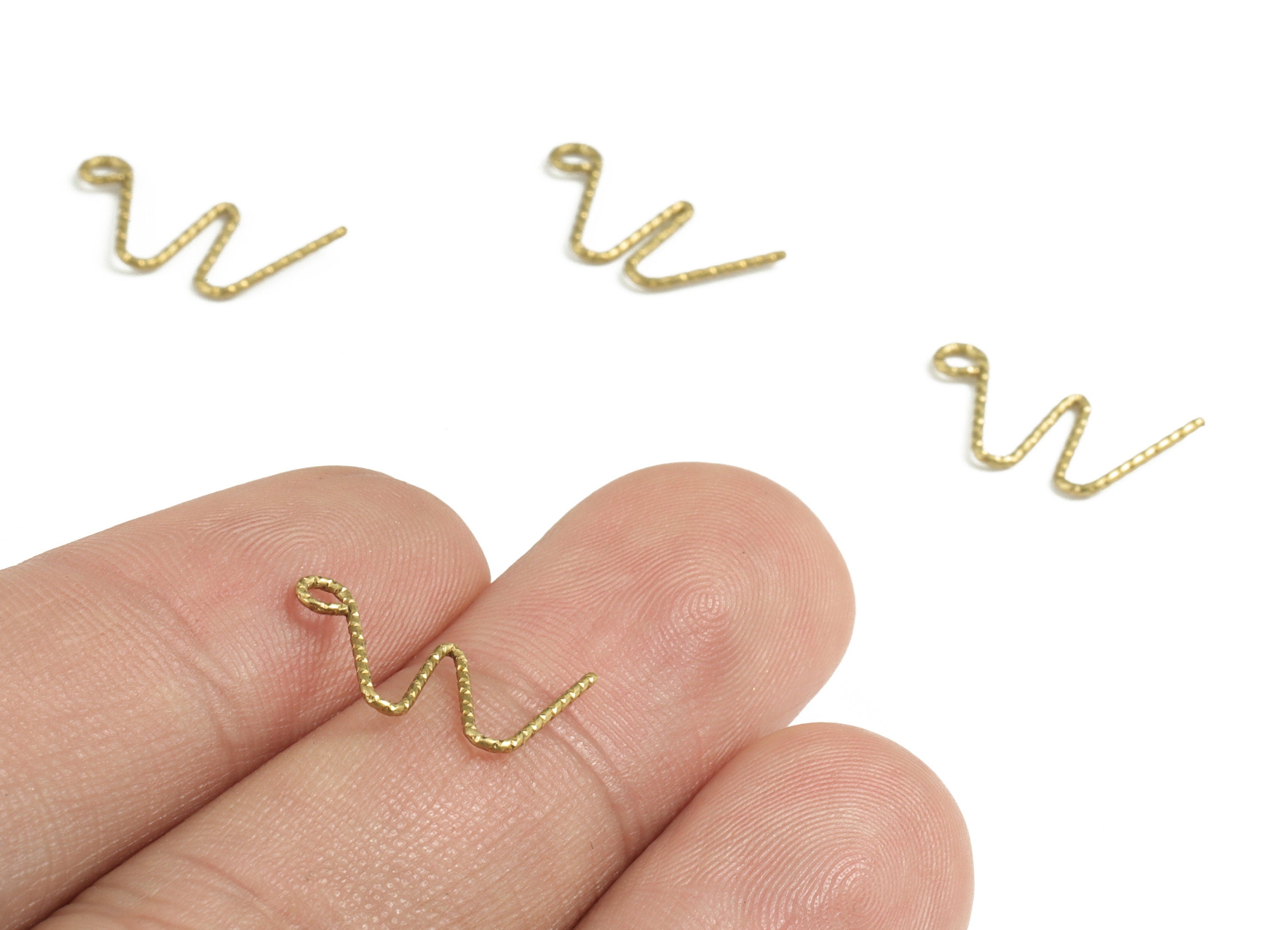 Brass W letter Pendant - Raw Brass Wave Letter W Charms - Brass Wire - Jewelry Making Supplies - 16.22x9.79x0.59mm - PP3639W - DOMEDBAZAAR