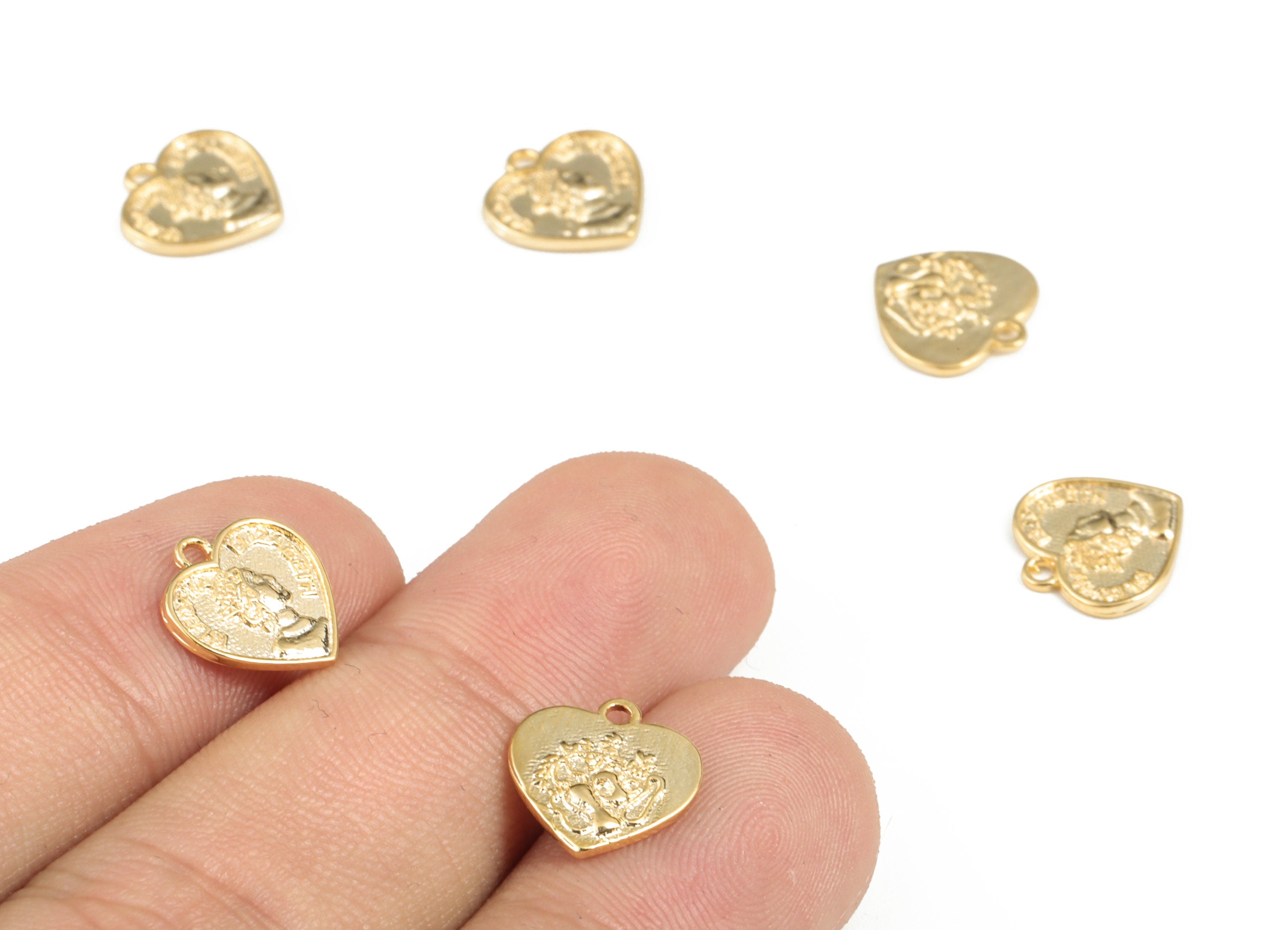 Queen Elizabeth Heart Coin Pendant - Necklace Pendant - Bracelet Charm - Polished Gold-Plated - 11.26 × 10.77 × 1.38mm - RGP2874 - DOMEDBAZAAR