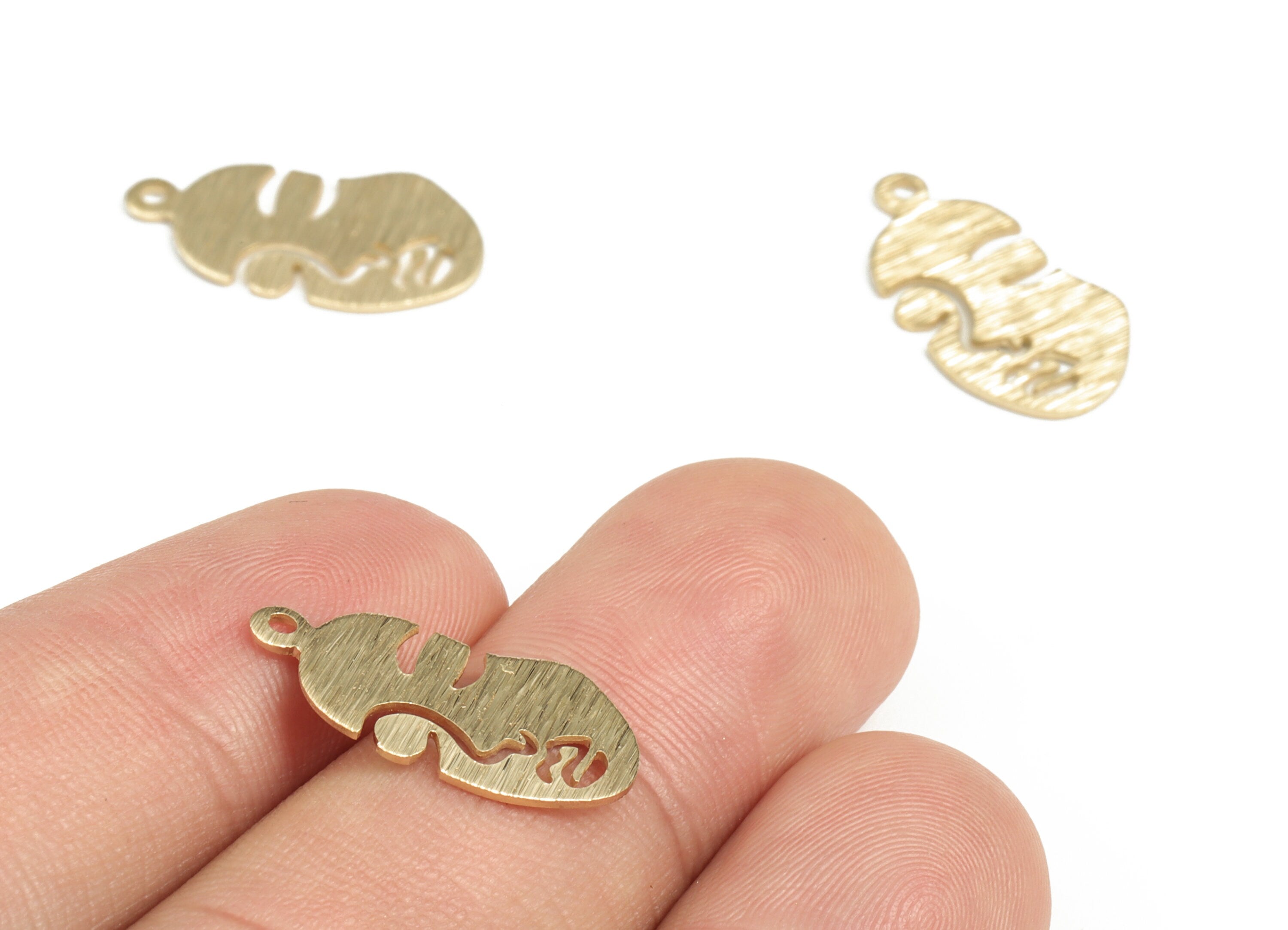 Brass Textured Face Earring Charms - Raw Brass Face Pendant - Earring Findings - Jewelry Making Supplies - 20.13x10.51x0.69mm - PP3789 - DOMEDBAZAAR