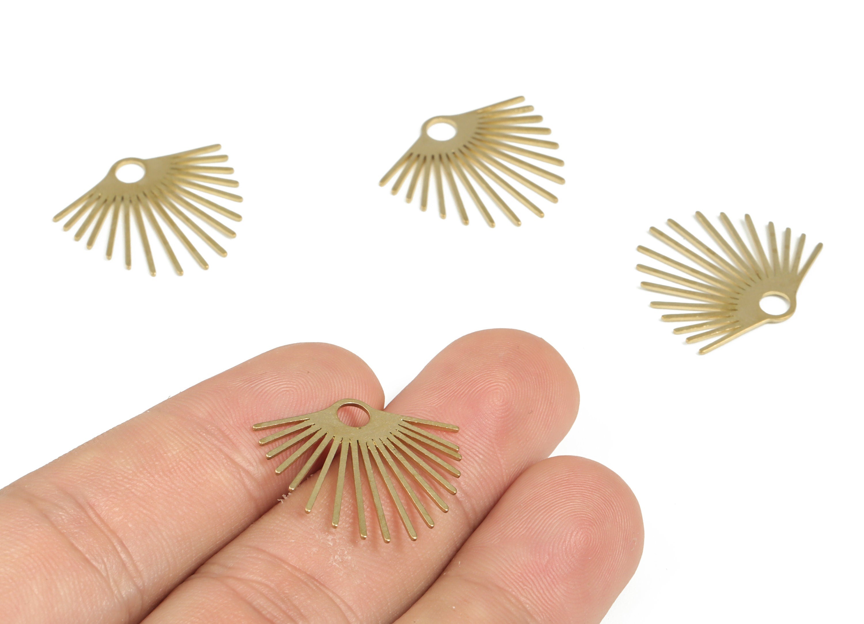 Brass Fringe Earring Charms - Raw Brass Fringe Pendant - Earring Findings - DIY Jewelry Making Supplies - 22.93x20.7x0.7mm - PP3936 - DOMEDBAZAAR