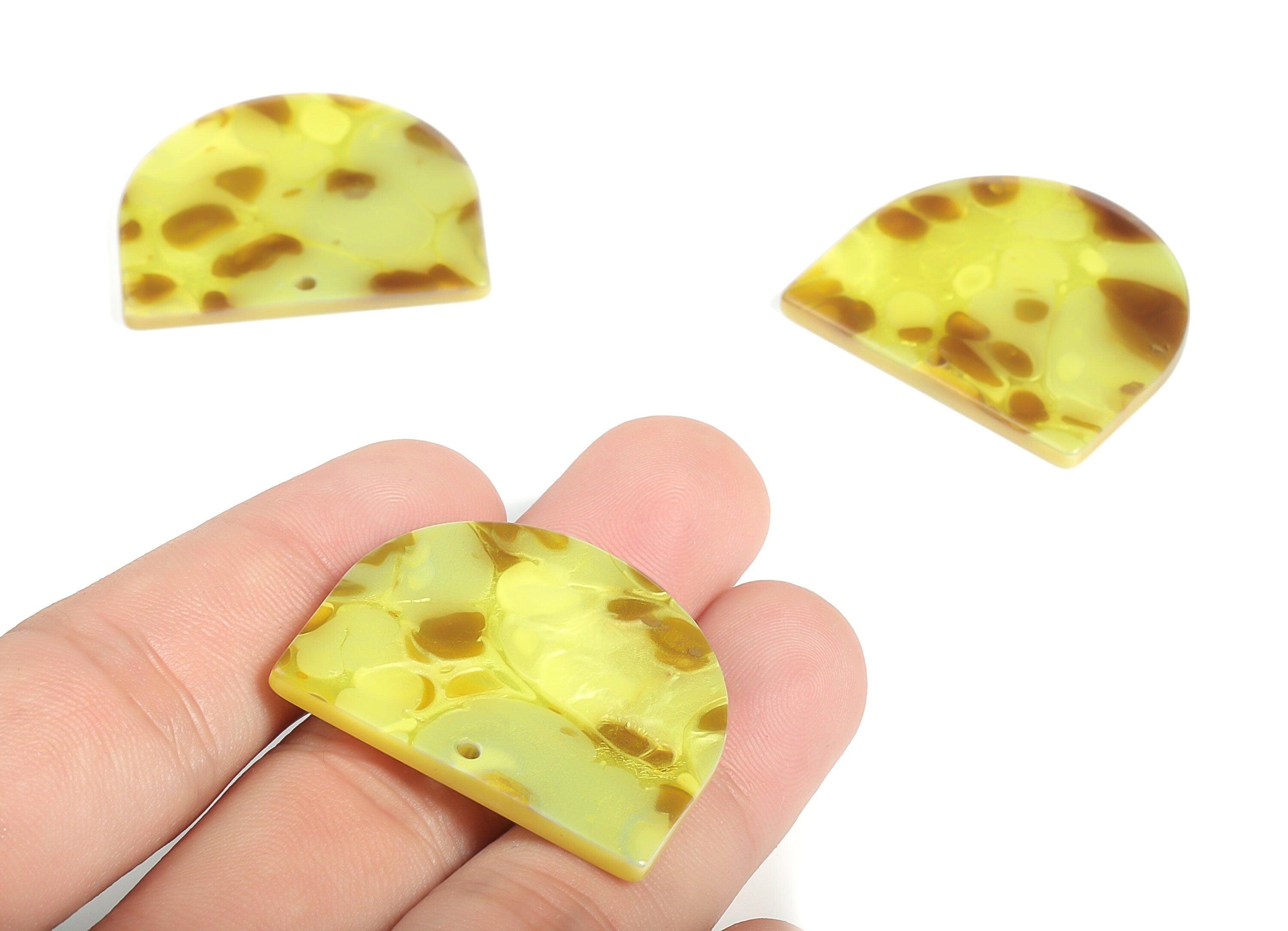 Acrylic D Earring Charms - Semi Circle Pendant - Earring Findings - Jewelry Supplies - Color Code: A619 - 33.34x29.22x2.30mm - AC1094-A619 - DOMEDBAZAAR