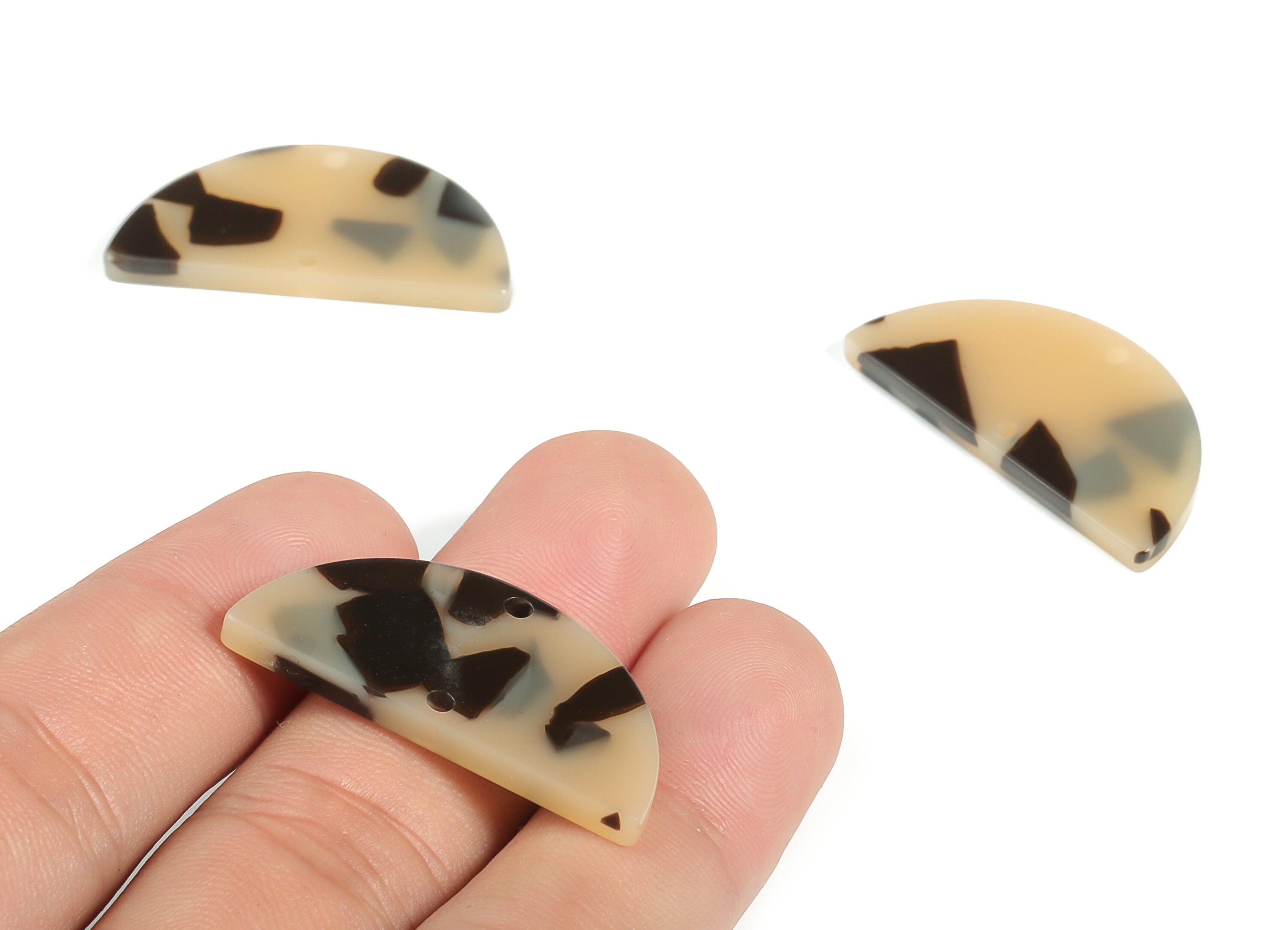 Acrylic Semicircle Earring Connectors - Half Moon Charms - Tortoise Shell - Jewelry Supplies - Color Code:A630 - 34x17x2.6mm - AC1218-A630 - DOMEDBAZAAR