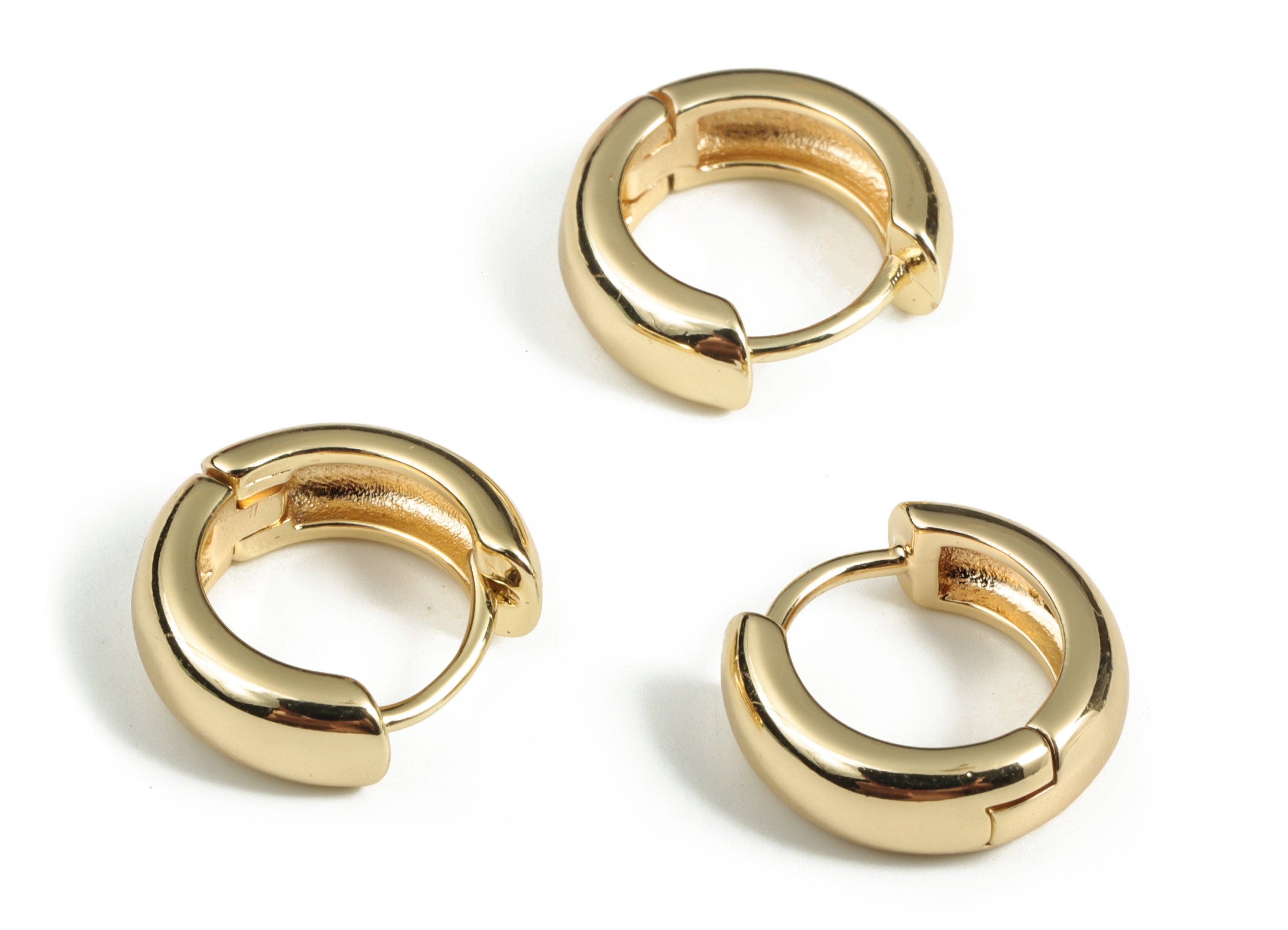 Minimalist Huggie Hoops – Brass Hoop Earrings – Simple Hoop Earrings -18K Real Gold Plated Brass Skinny Hoop - 16.04×14.49×5.19mm - RGP3035 - DOMEDBAZAAR