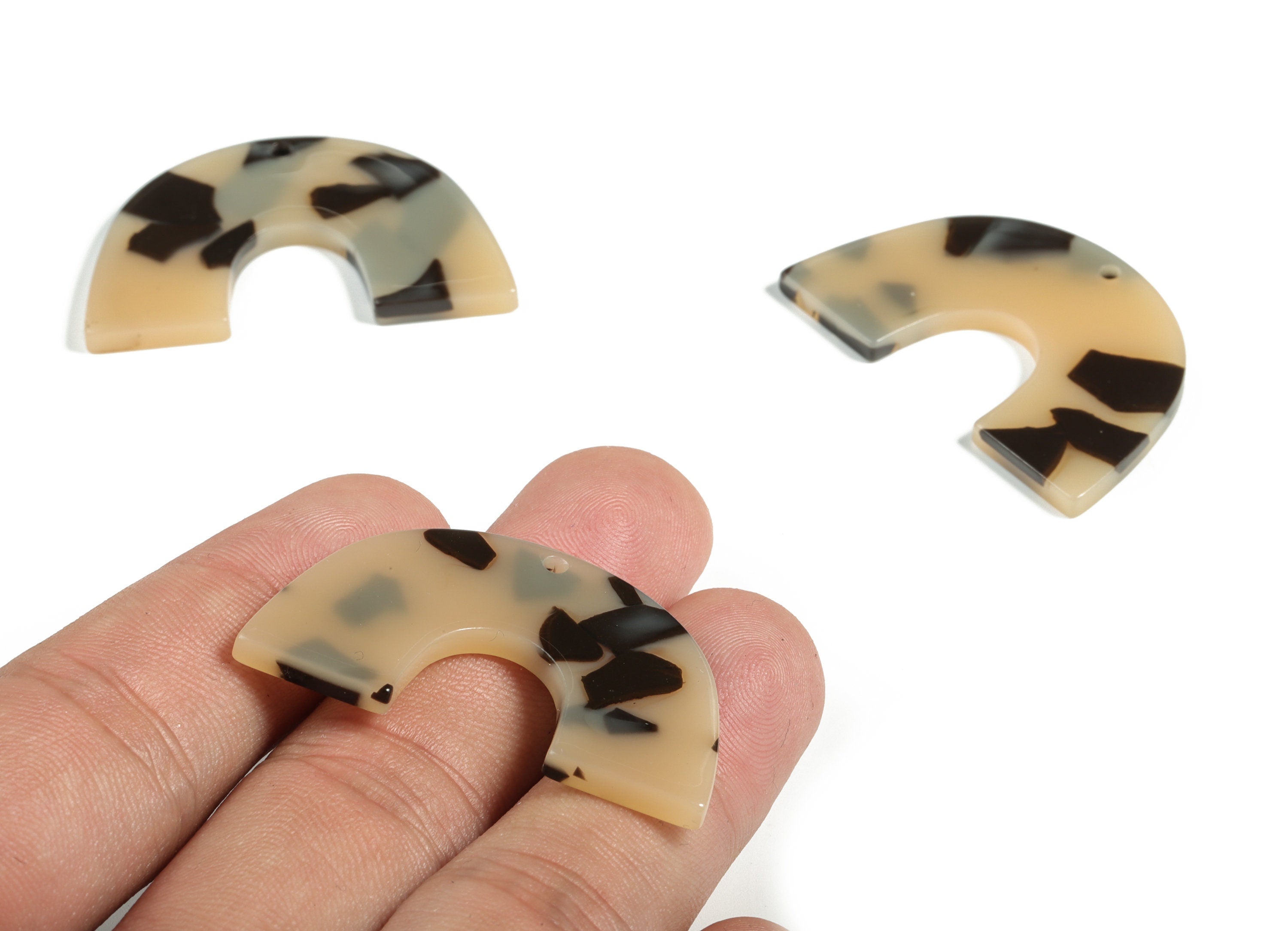 Acrylic Semicircle Earring Charms - Acrylic U Pendant - Tortoise Shell Pendant - Color Code:A630 – 40.25x25.62x2.74mm - AC2018-A630 - DOMEDBAZAAR