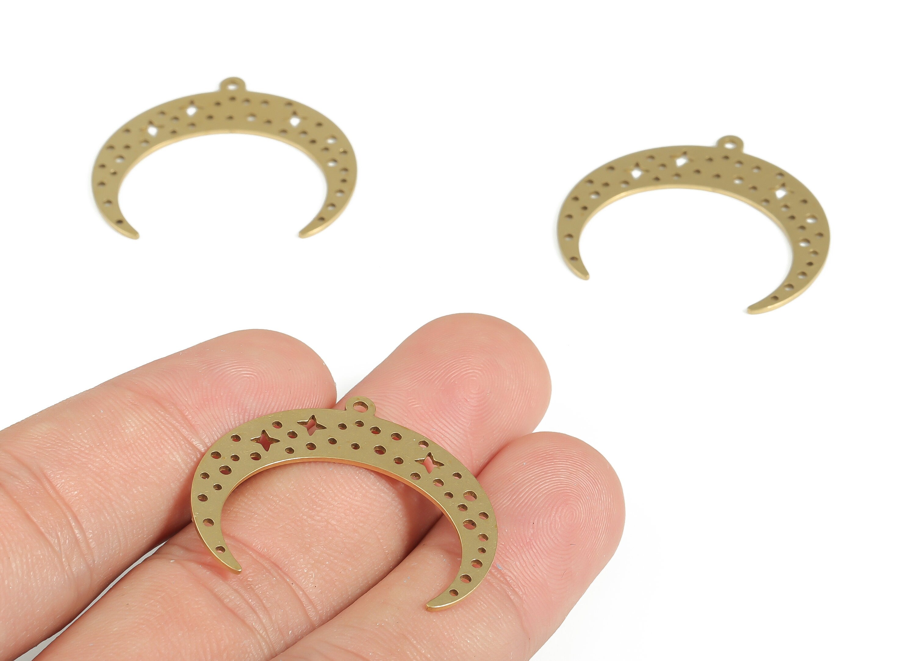 Raw Brass Moon Star Pendant - Raw Brass Crescent Earring Charms - Earring Findings - Jewelry Making Supplies - 31.39x27.86x0.71mm - PP3975 - DOMEDBAZAAR