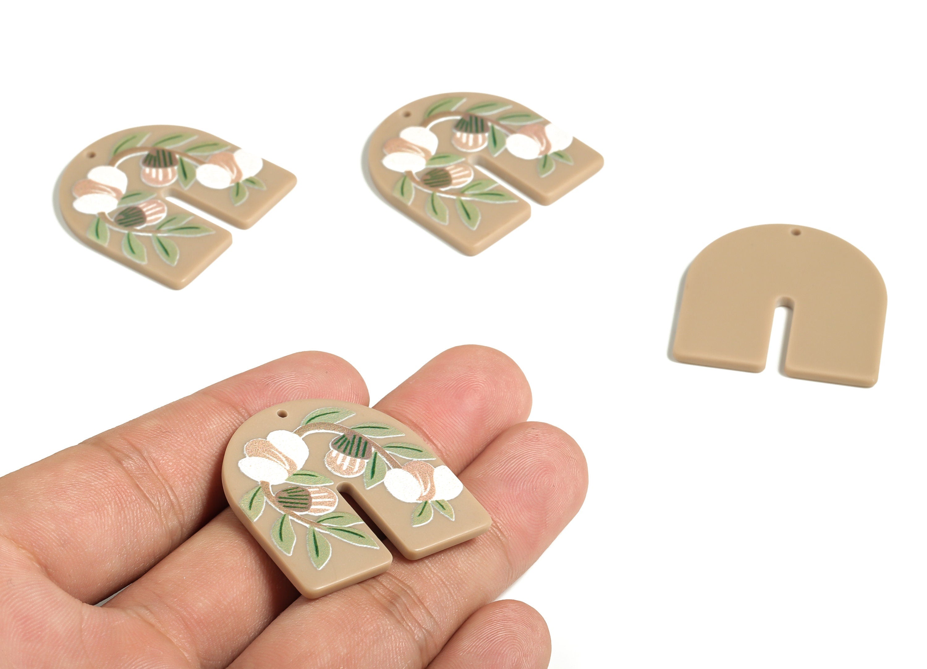 U Shaped Acrylic Charm - Acrylic Matte Flowers Pendant - Earring Findings – DIY Jewelry Making Supplies - 33.25x32.06x2.61mm - AC2279 - DOMEDBAZAAR