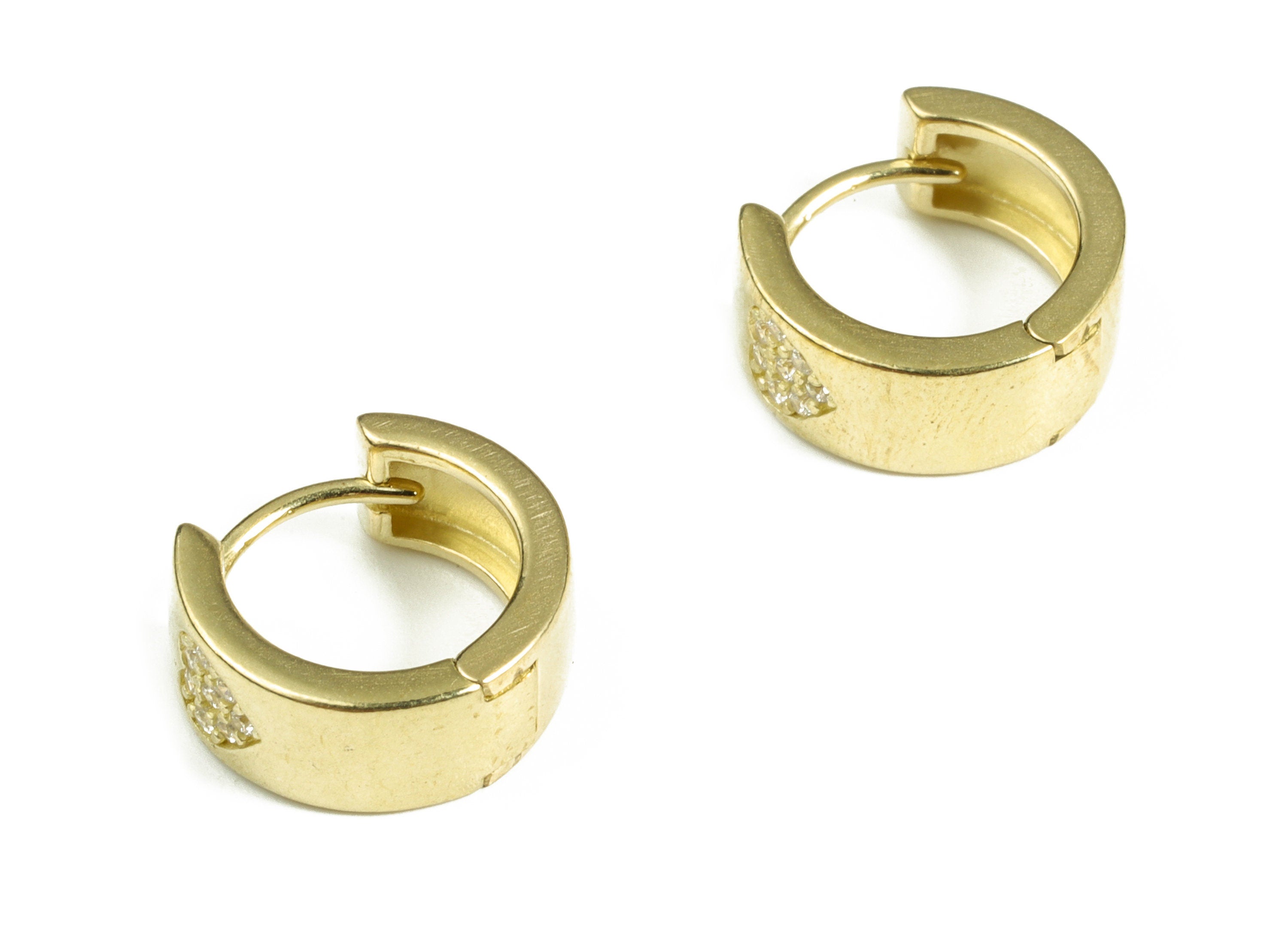 Brass Tiny Huggies Hoop Earring – Plain Huggies Hoop Earring – Heart Zircons Stud Earring – DIY Jewelry Supply - 11.83x11x1.9mm - PP4066 - DOMEDBAZAAR