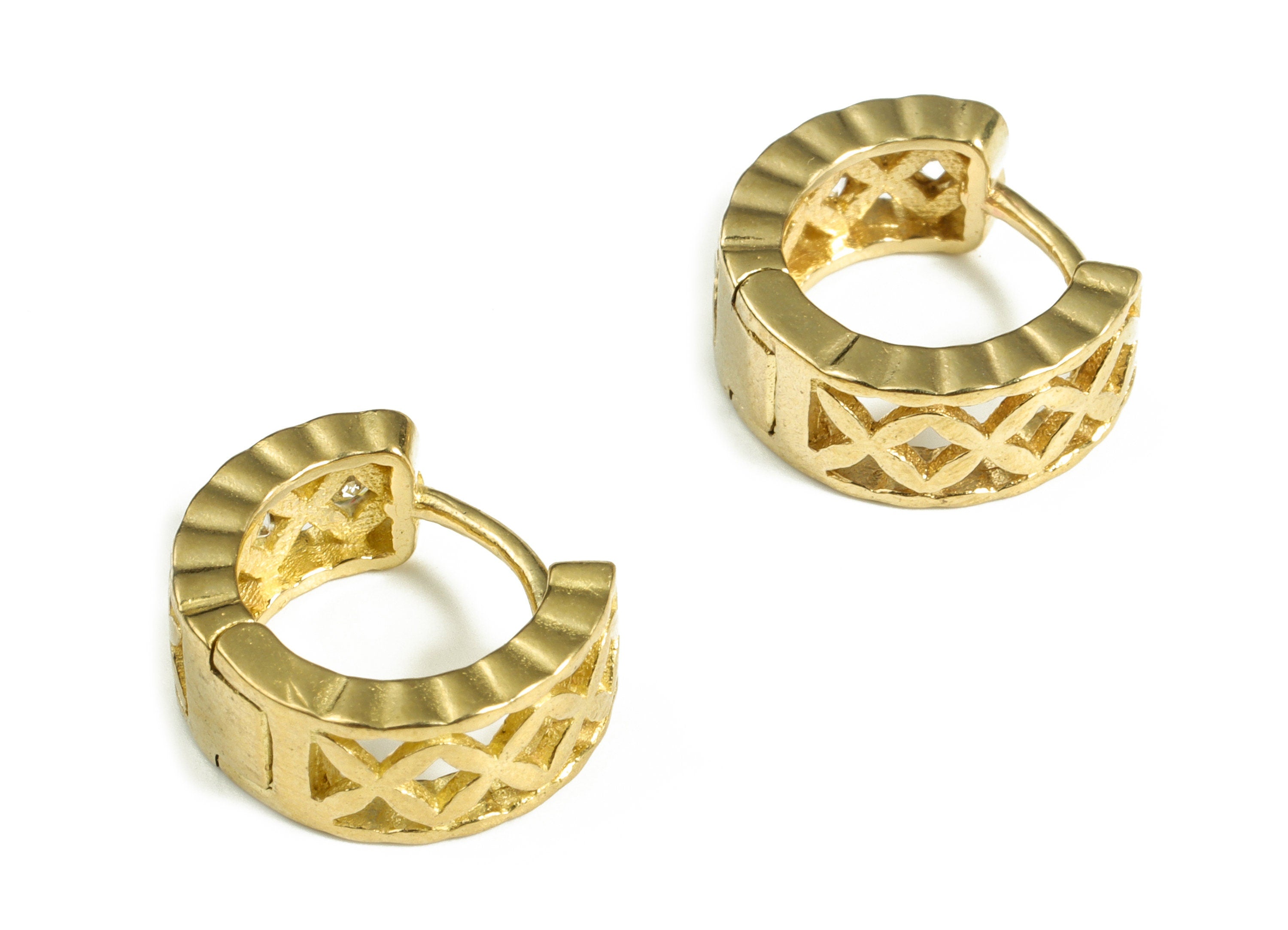 Brass Huggies Hoop Earring - Zircon Stud Earring – Helix Hoop Earrings – Earring Finding - Jewelry Supplies - 13.75×12.64×2.06mm - PP4069 - DOMEDBAZAAR