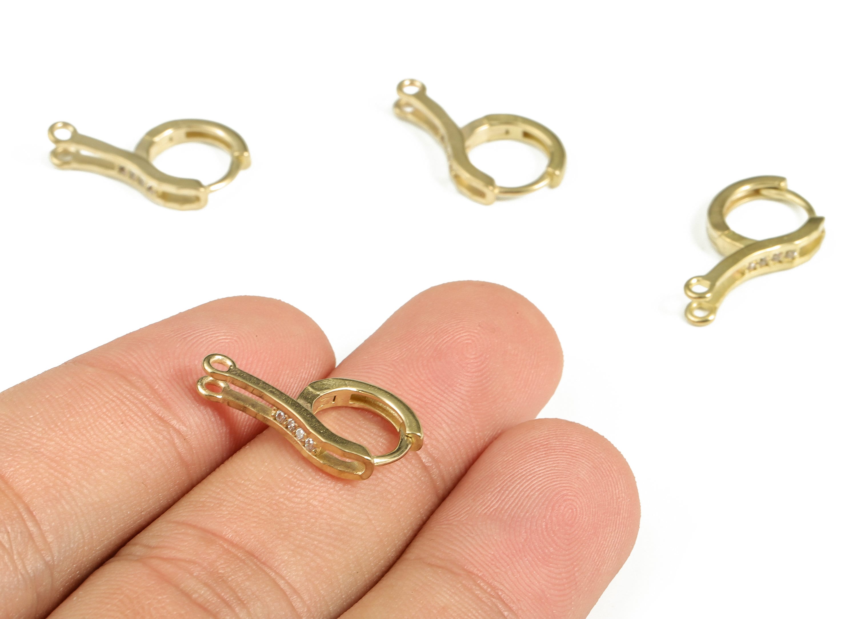 Brass Huggie Hoop Earring – Zircon Hoop Earrings – Two Holes – Earring Findings – DIY Jewelry Making Supplies - 19.48×11.66×1.65mm - PP4115 - DOMEDBAZAAR