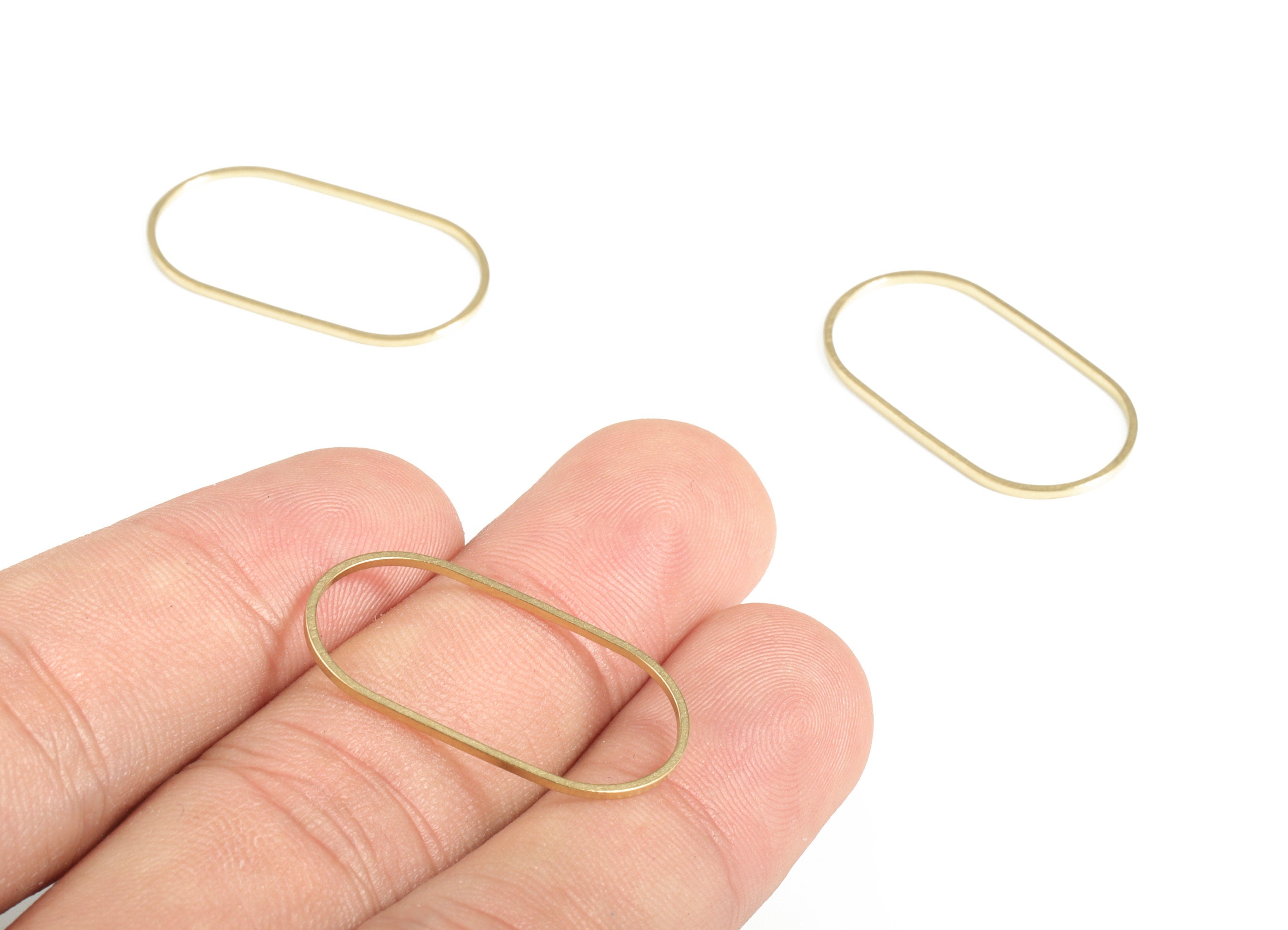 Oval Link Connector - Brass Closed Rink Link - Oval Charm Link - Earring Findings – Jewelry Connector SuPPlies - 28.0x15.0x0.85mm - PP4140 - DOMEDBAZAAR